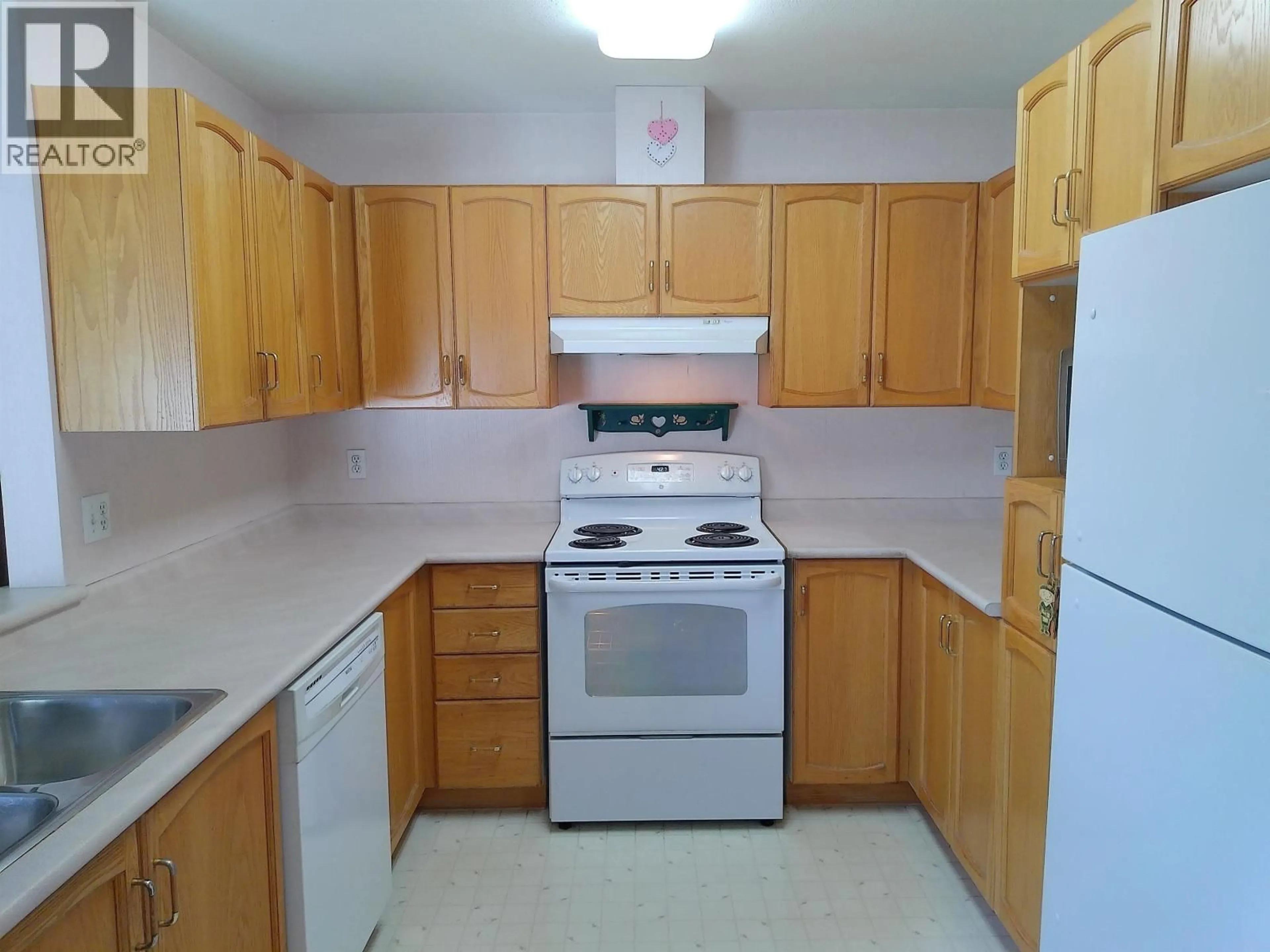 Standard kitchen, unknown for 38 - 11502 BURNETT STREET, Maple Ridge British Columbia V2X0Y2