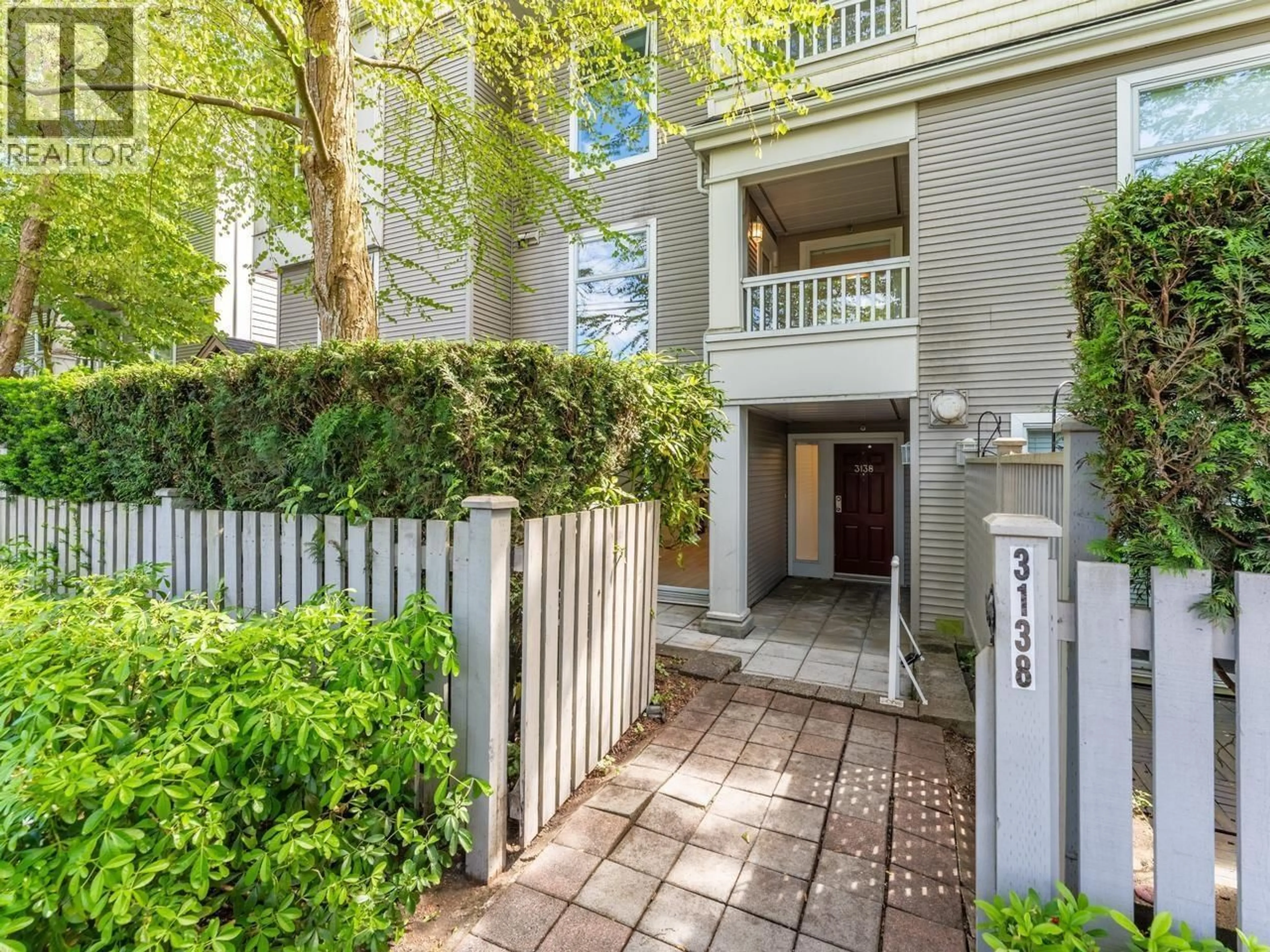 Unknown for 3138 4TH AVENUE, Vancouver British Columbia V6K1R7