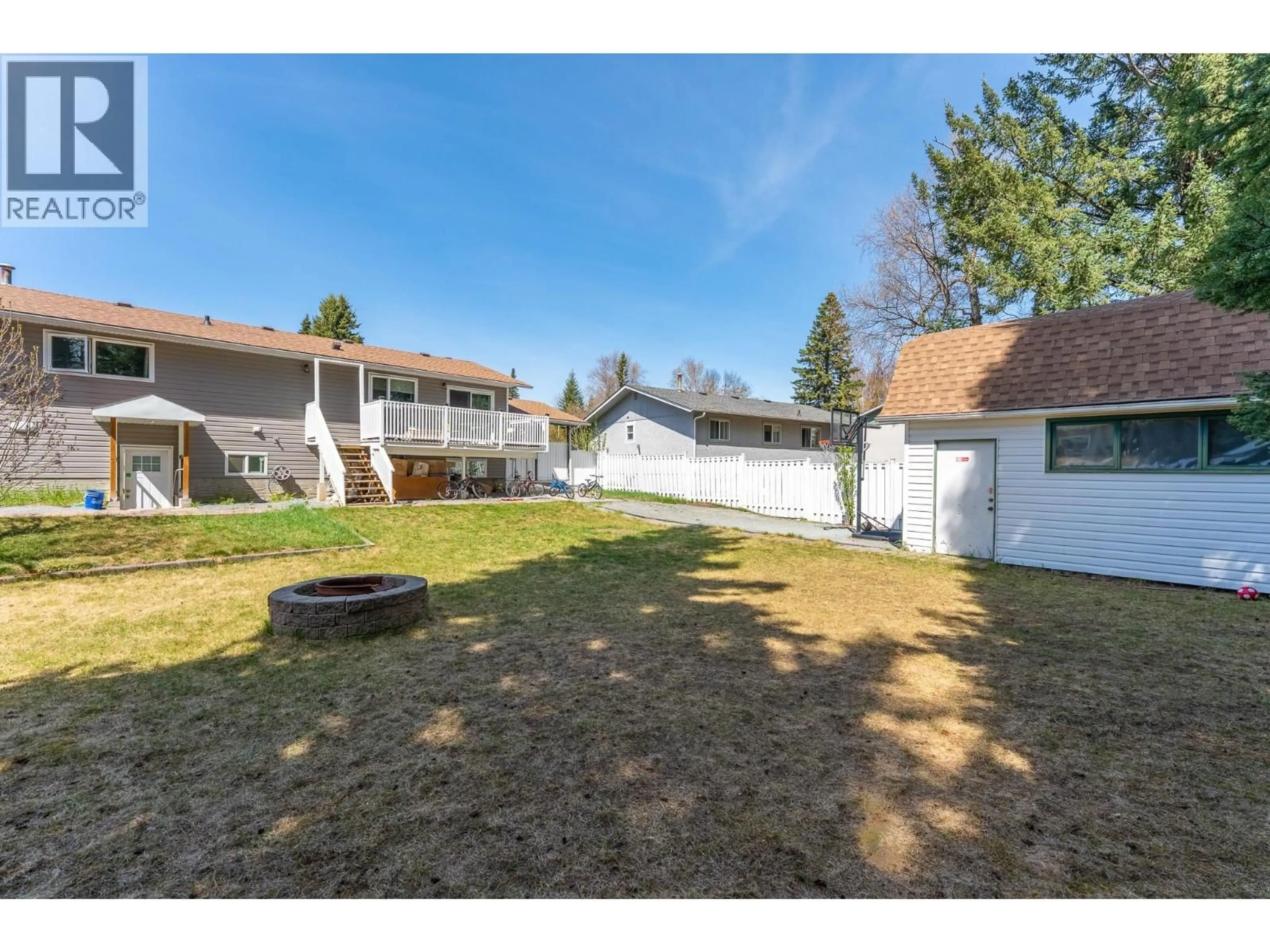 A pic from outside/outdoor area/front of a property/back of a property/a pic from drone, street for 2919 MCGILL CRESCENT, Prince George British Columbia V2N2M7