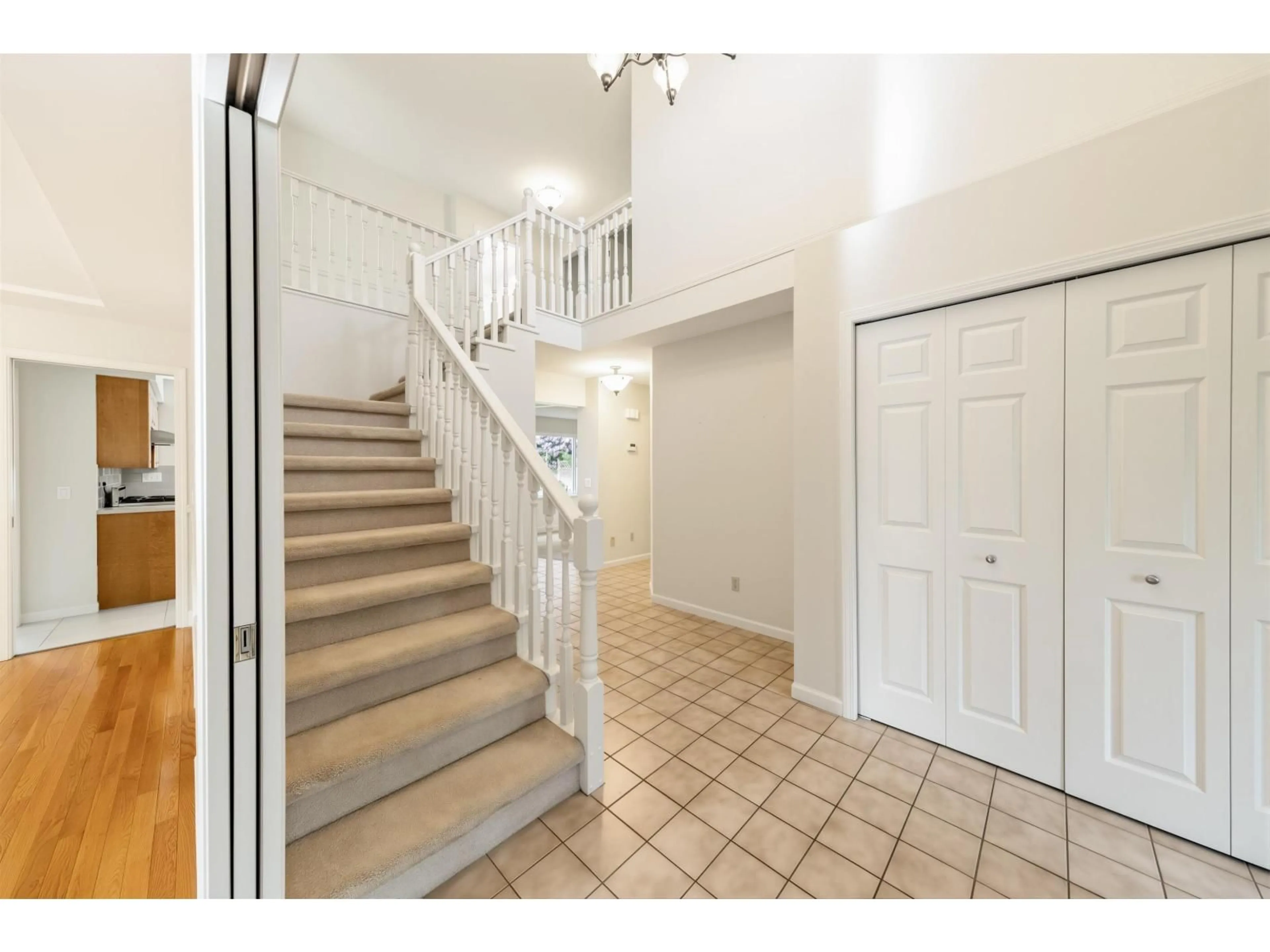 Unknown for 14816 20A AVENUE, Surrey British Columbia V4A8L3