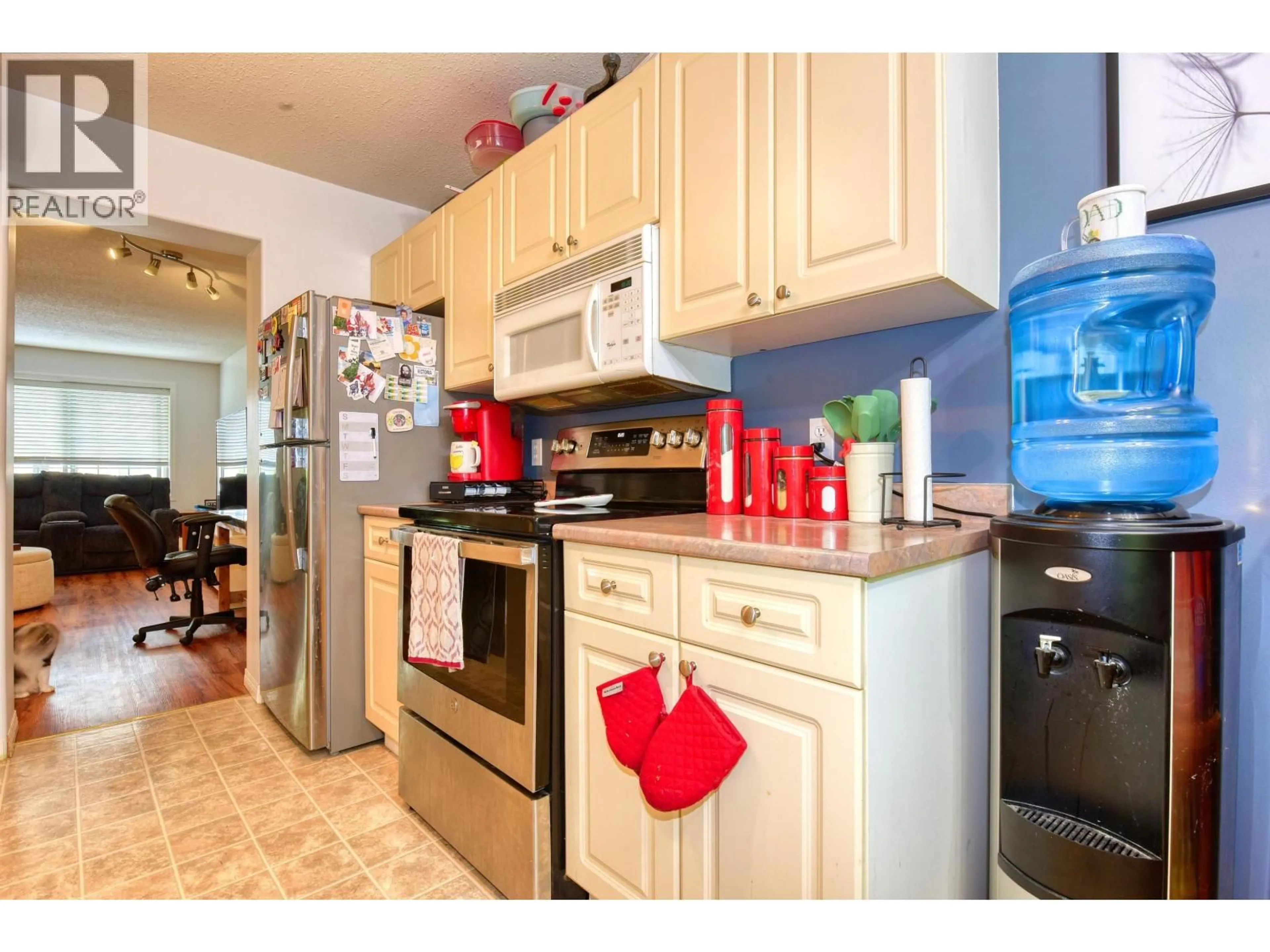 Standard kitchen, unknown for 27 - 350 PEARKES DRIVE, Williams Lake British Columbia V2G4T2