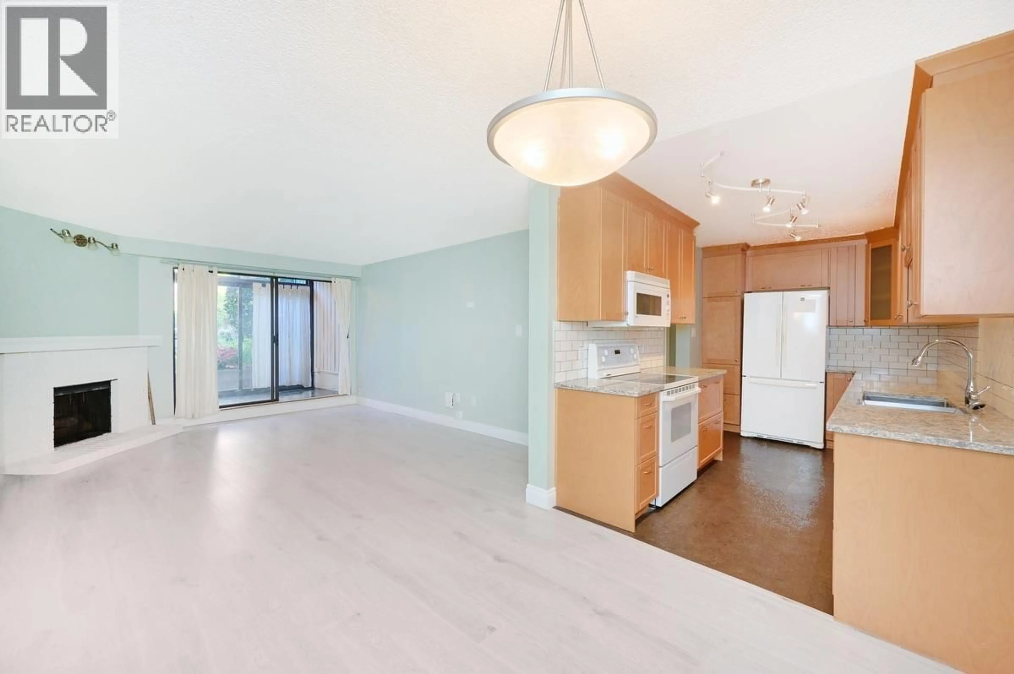 Open concept kitchen, unknown for 109 - 9202 HORNE STREET, Burnaby British Columbia V3N4K2