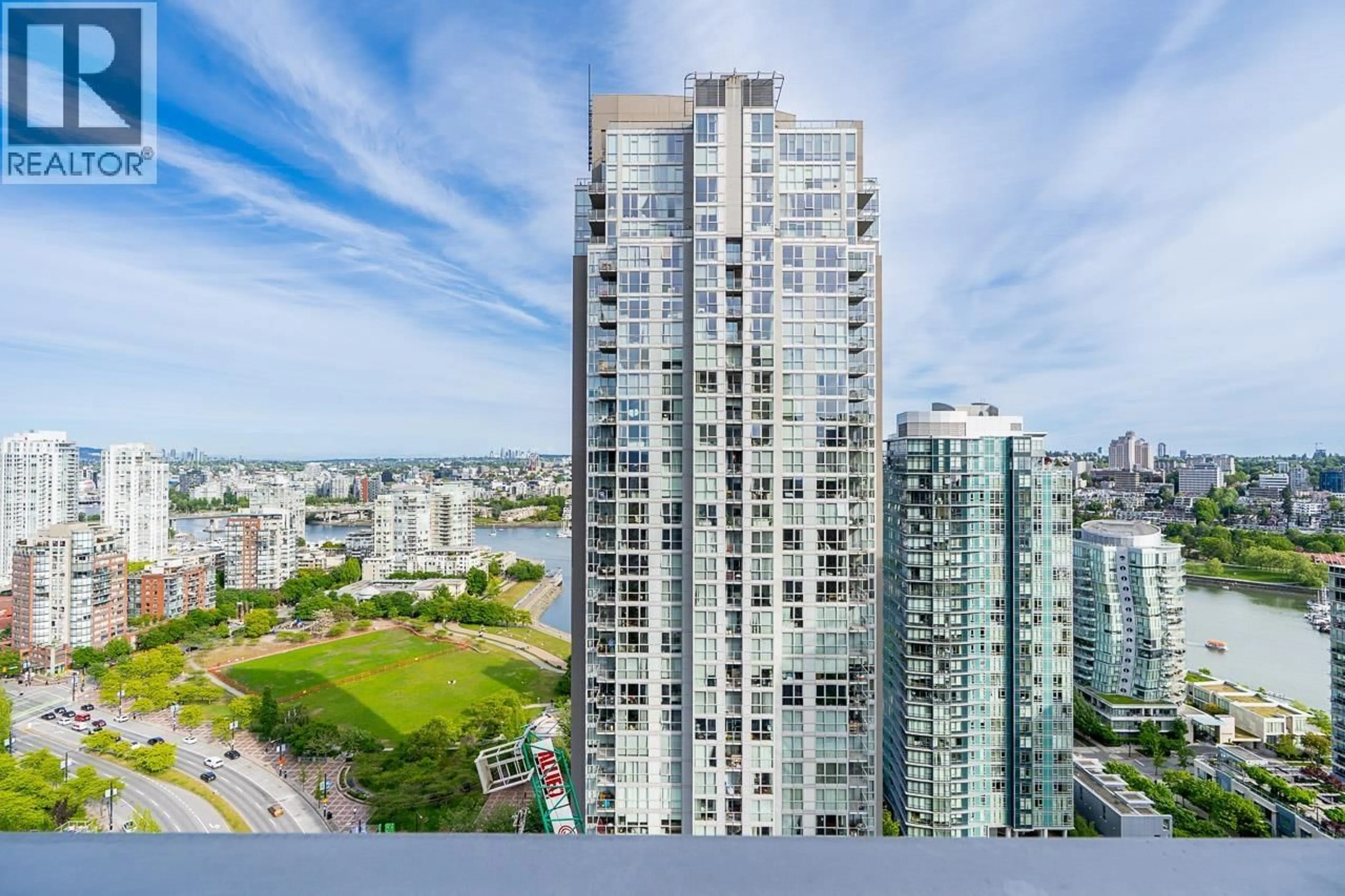 A pic from outside/outdoor area/front of a property/back of a property/a pic from drone, city buildings view from balcony for 3108 - 1438 RICHARDS STREET, Vancouver British Columbia V6Z3B8