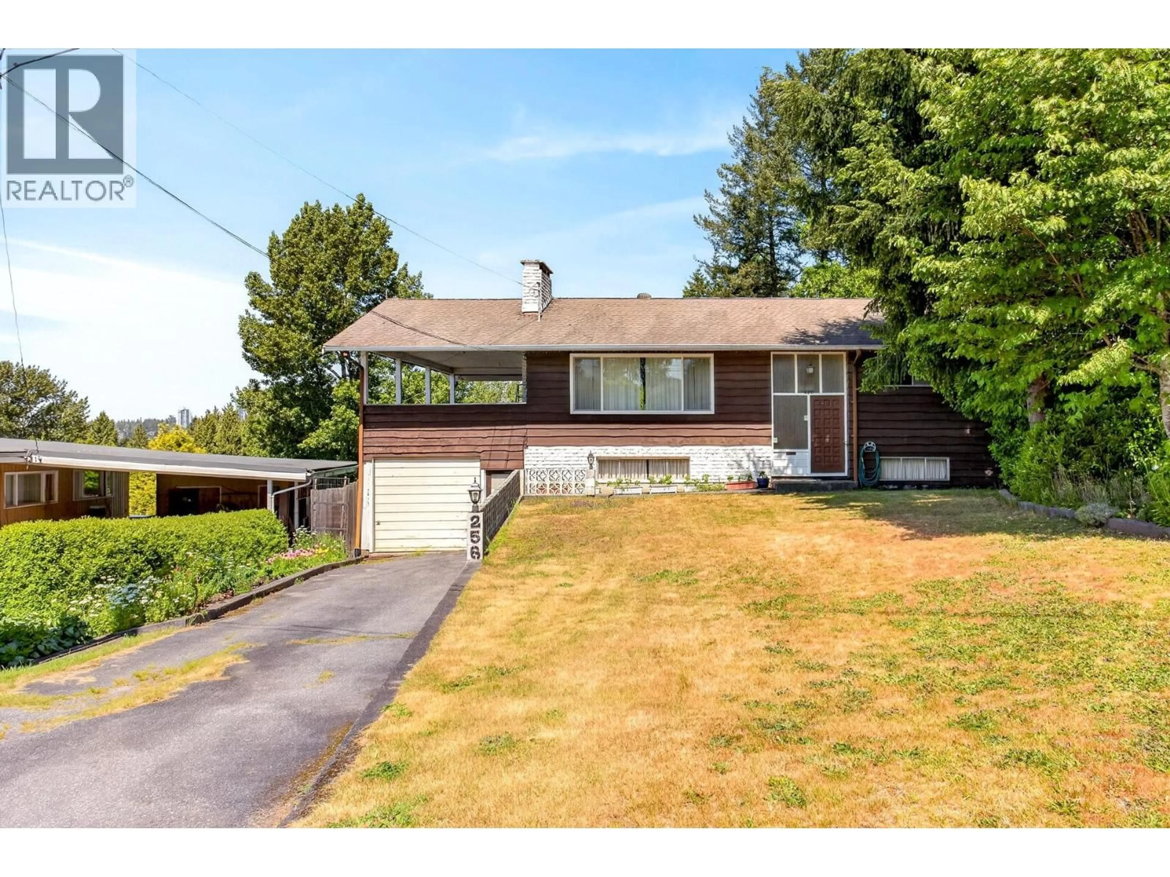 Unknown for 256 ROSSMORE COURT, Coquitlam British Columbia V3K5H3