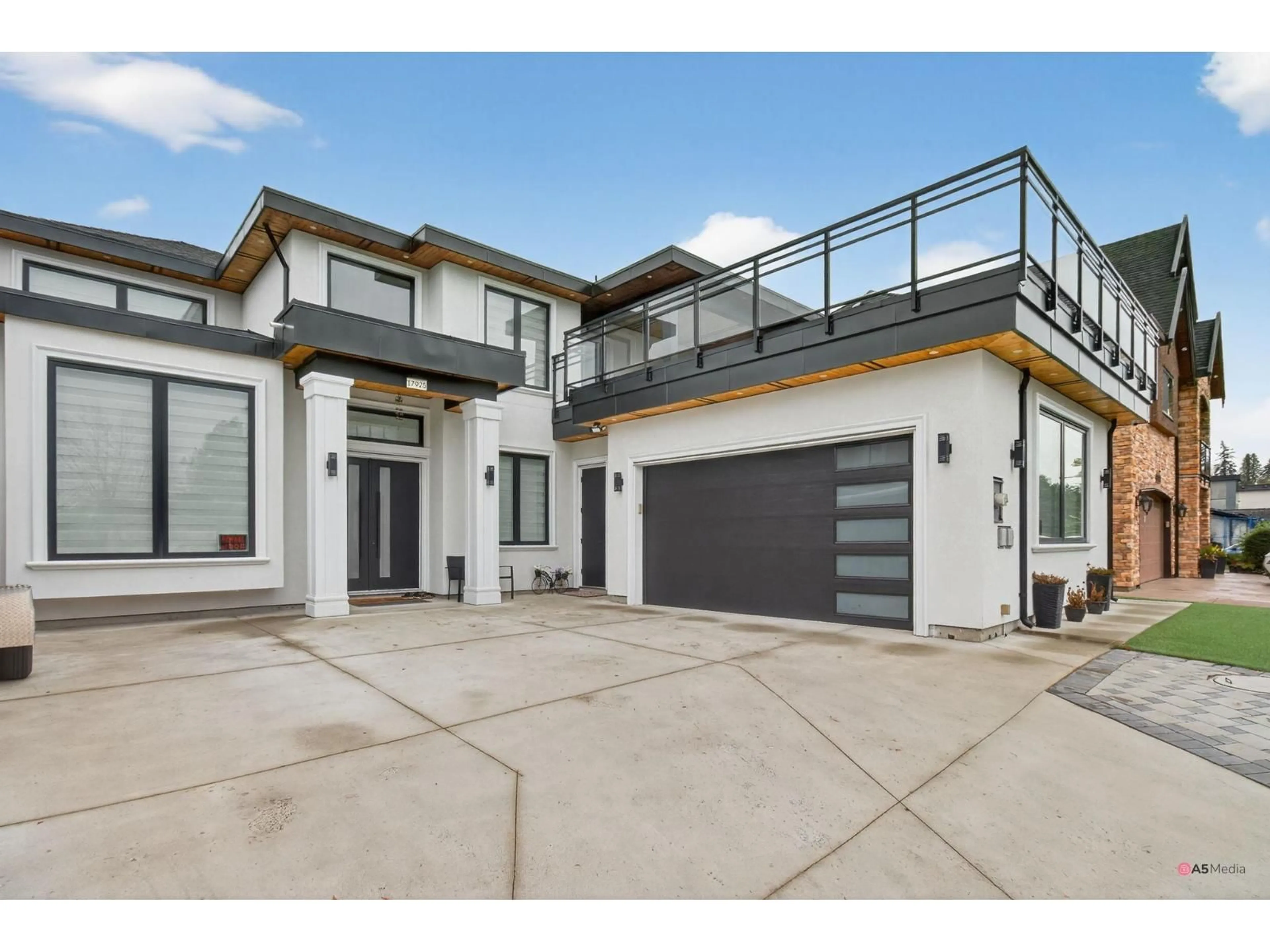 Unknown for 17925 56A AVENUE, Surrey British Columbia V3S5H4