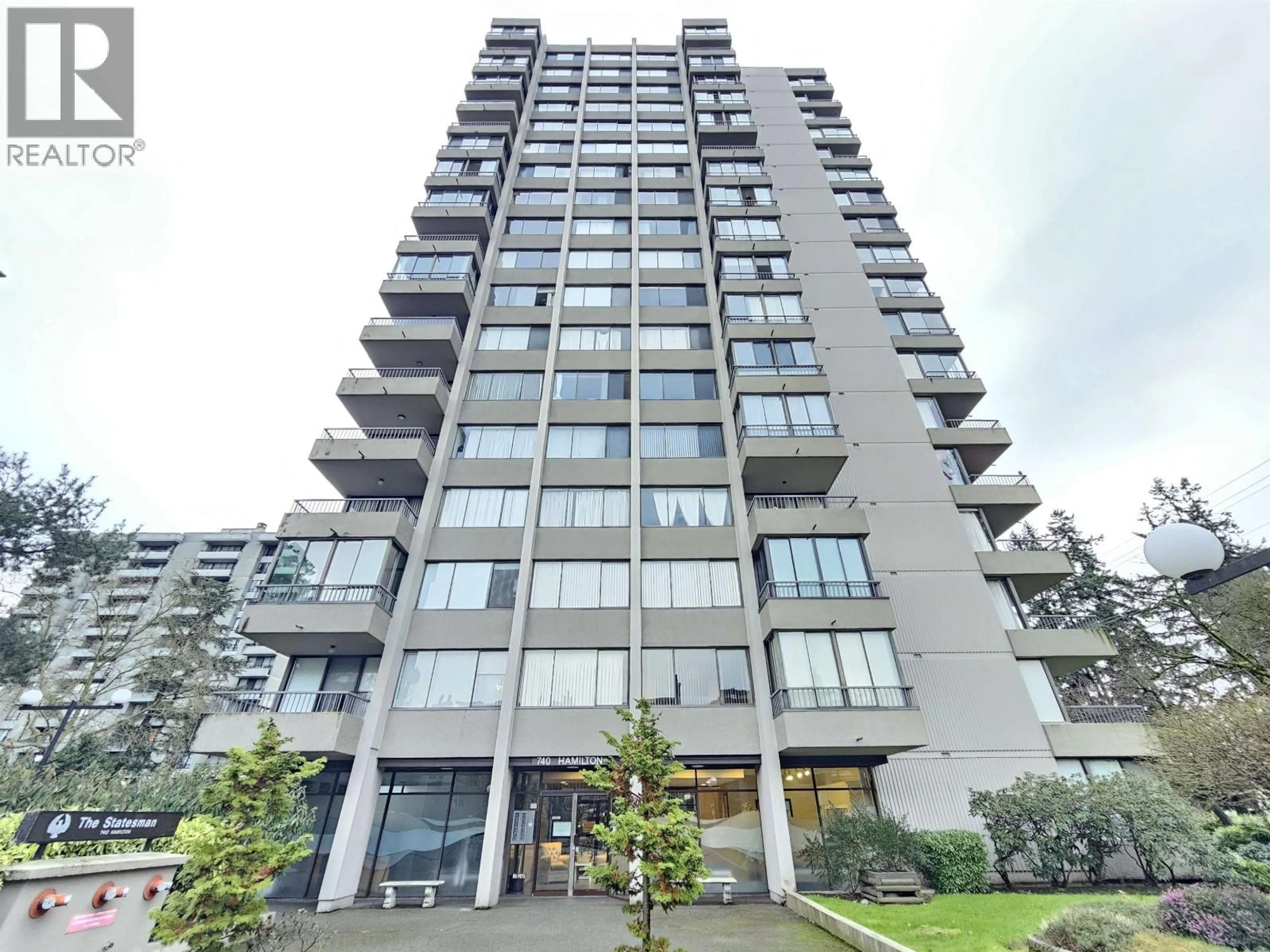 Indoor foyer for 501 - 740 HAMILTON STREET, New Westminster British Columbia V3M5T7