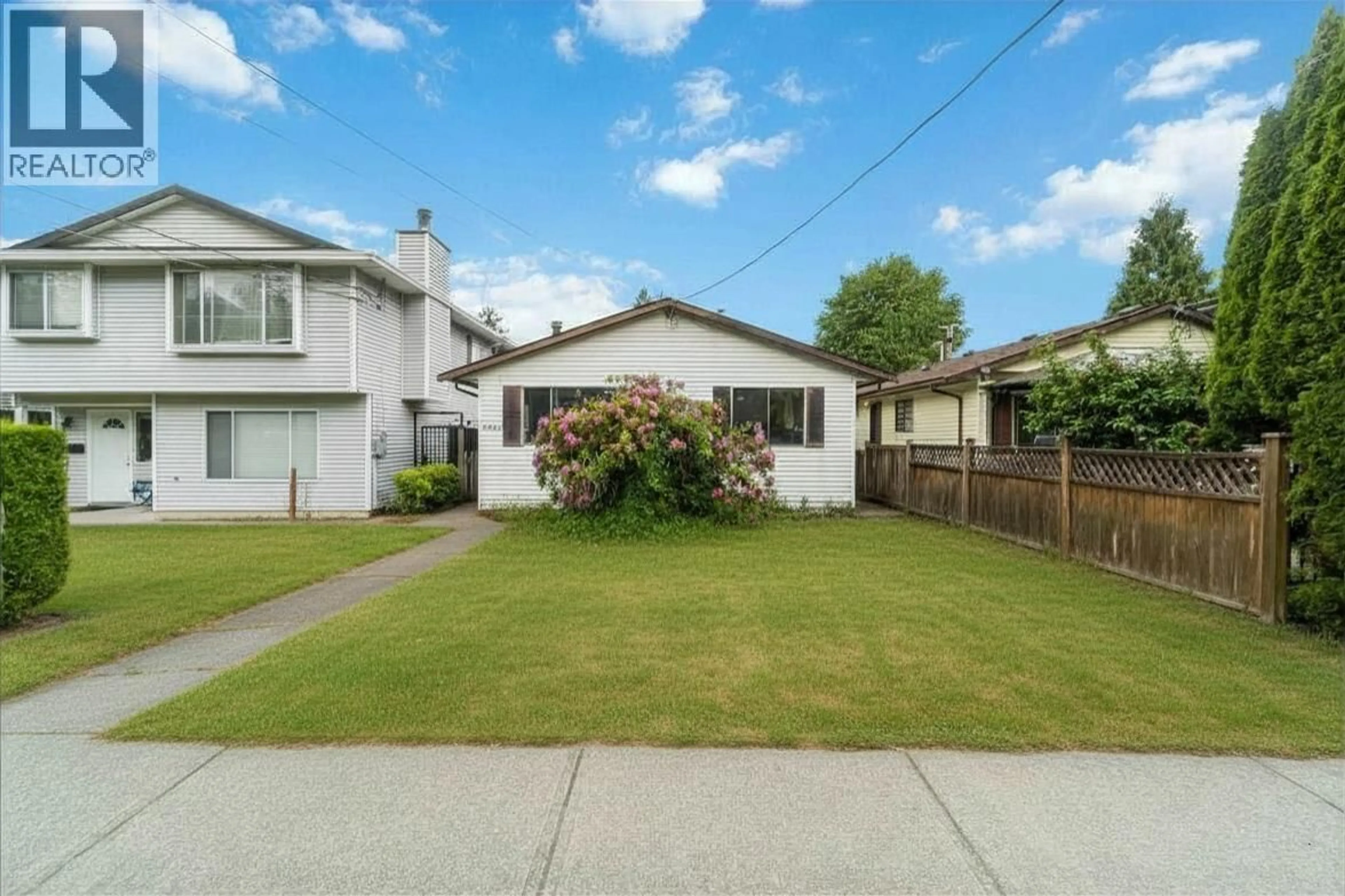 A pic from outside/outdoor area/front of a property/back of a property/a pic from drone, street for 1955 COQUITLAM AVENUE, Port Coquitlam British Columbia V3B1J2
