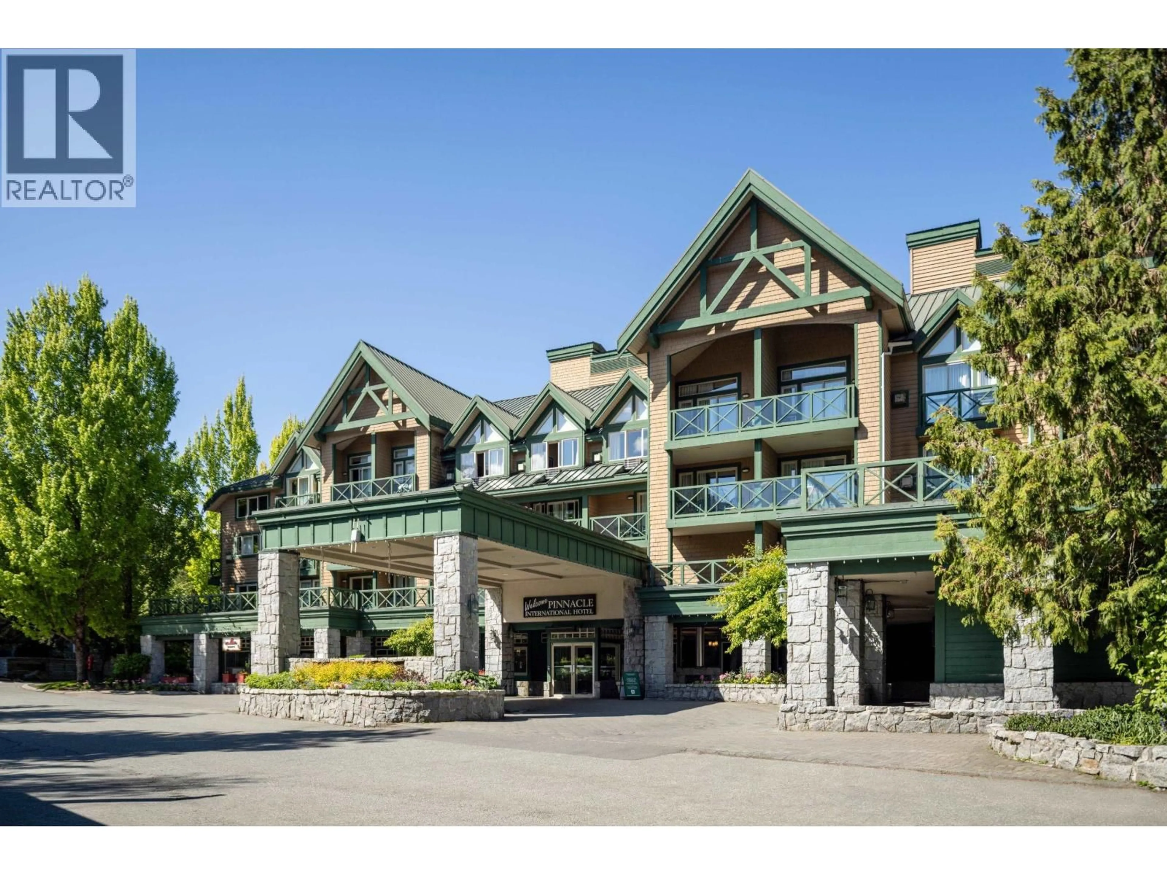 Indoor foyer for 409 - 4319 MAIN STREET, Whistler British Columbia V8E1B1