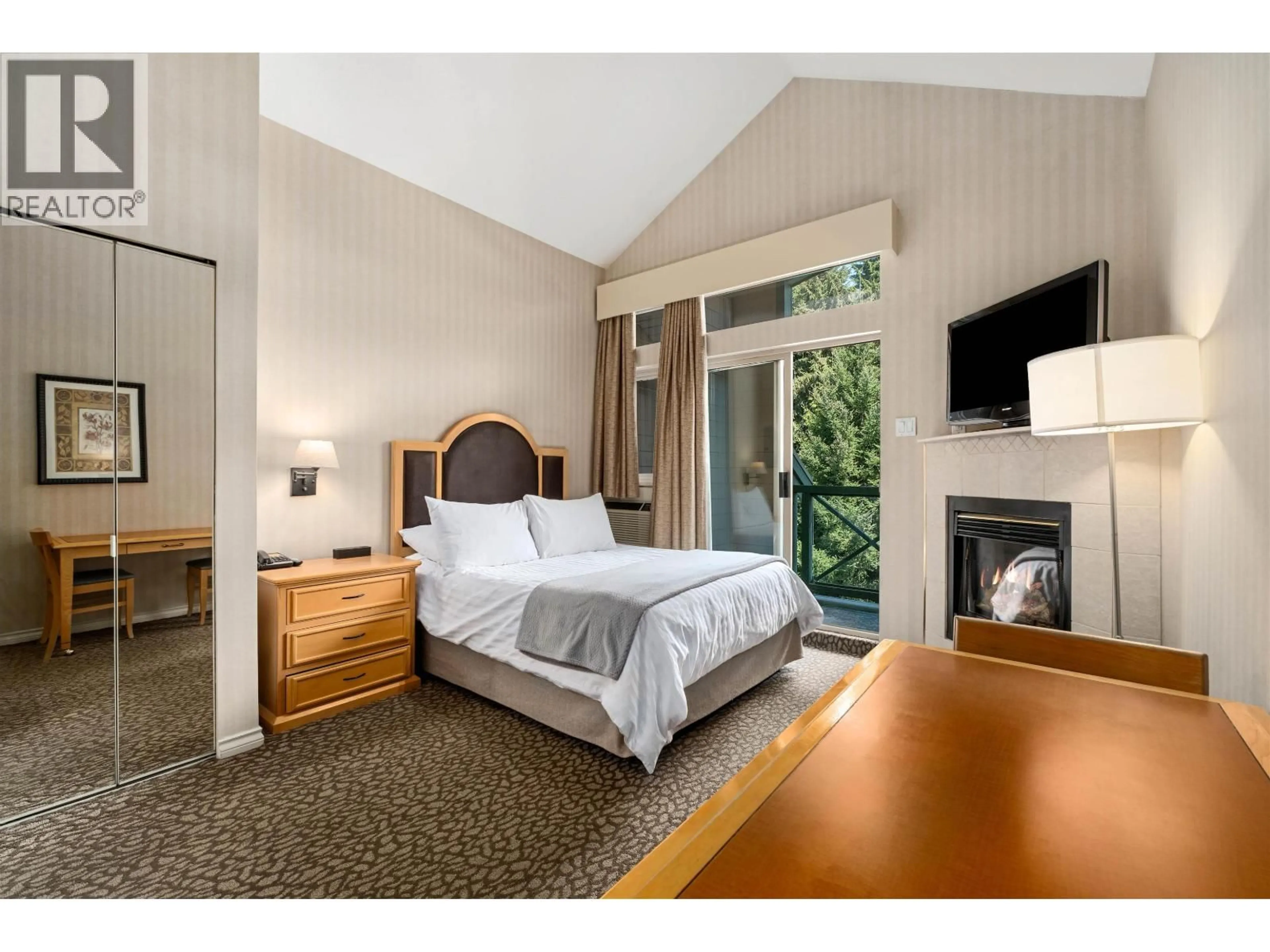 A pic of a room for 409 - 4319 MAIN STREET, Whistler British Columbia V8E1B1