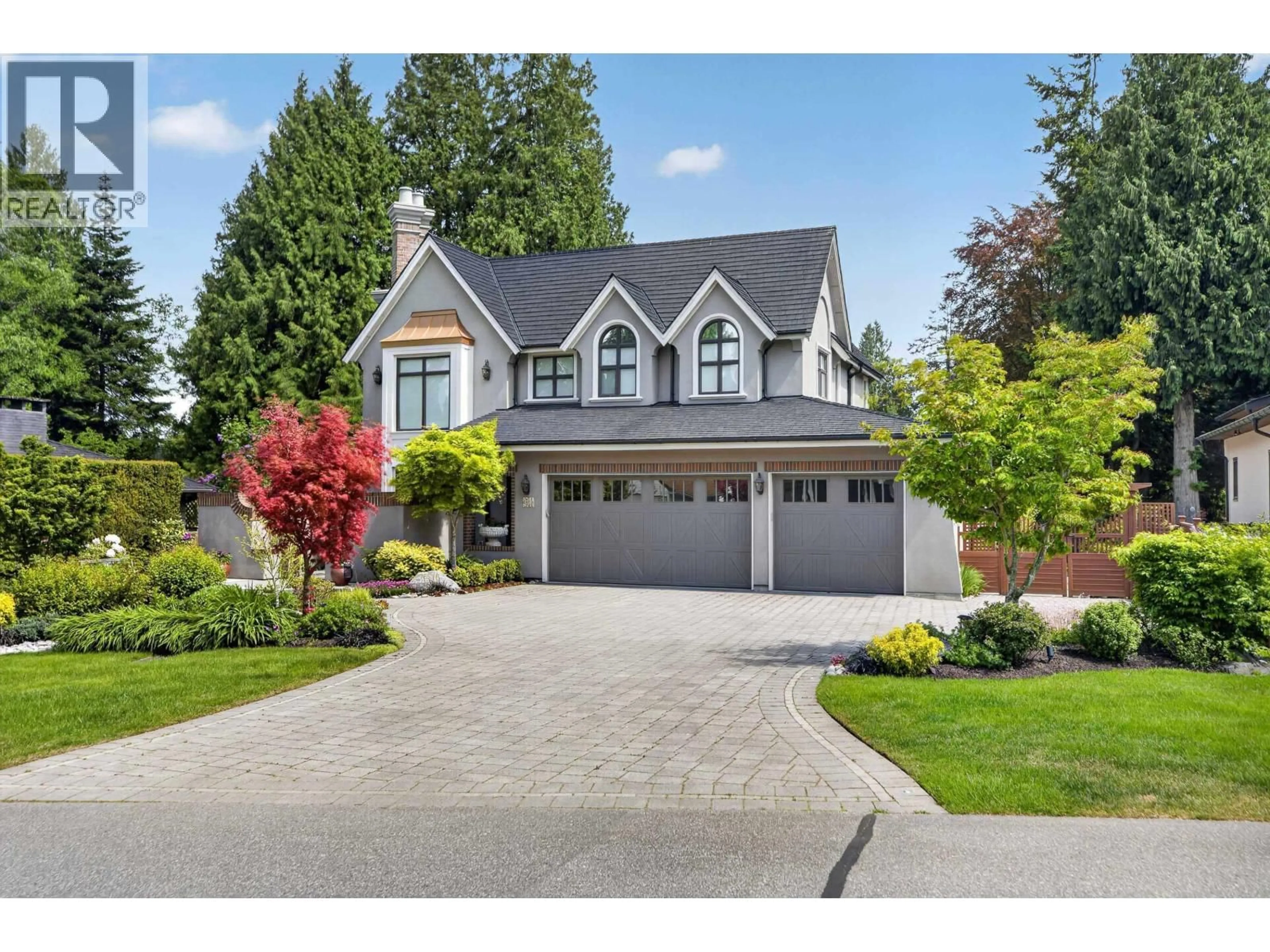 Home with vinyl exterior material, street for 4816 DOGWOOD DRIVE, Delta British Columbia V4M1M4