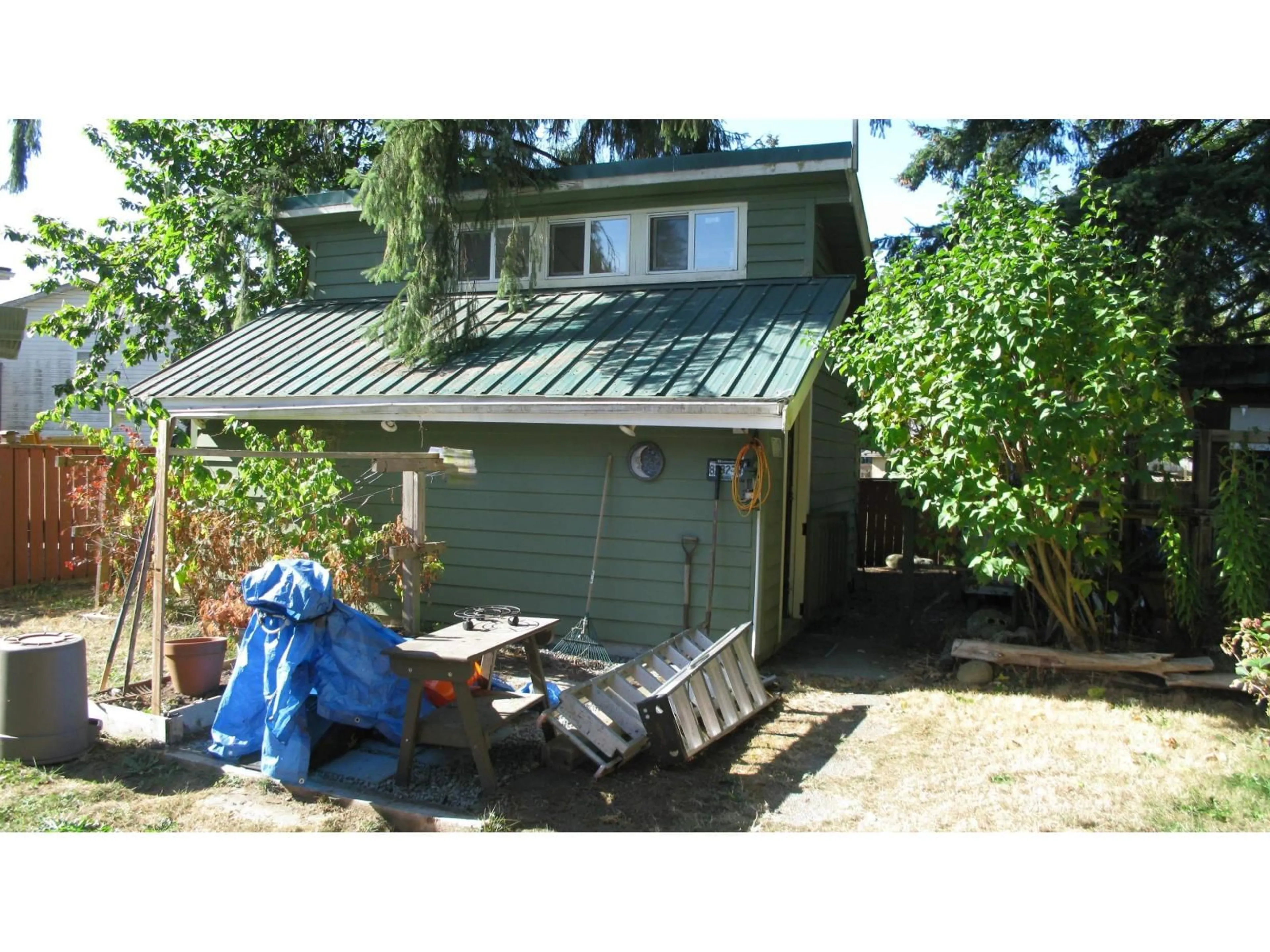Shed for 12978 OLD YALE ROAD, Surrey British Columbia V3T3B8