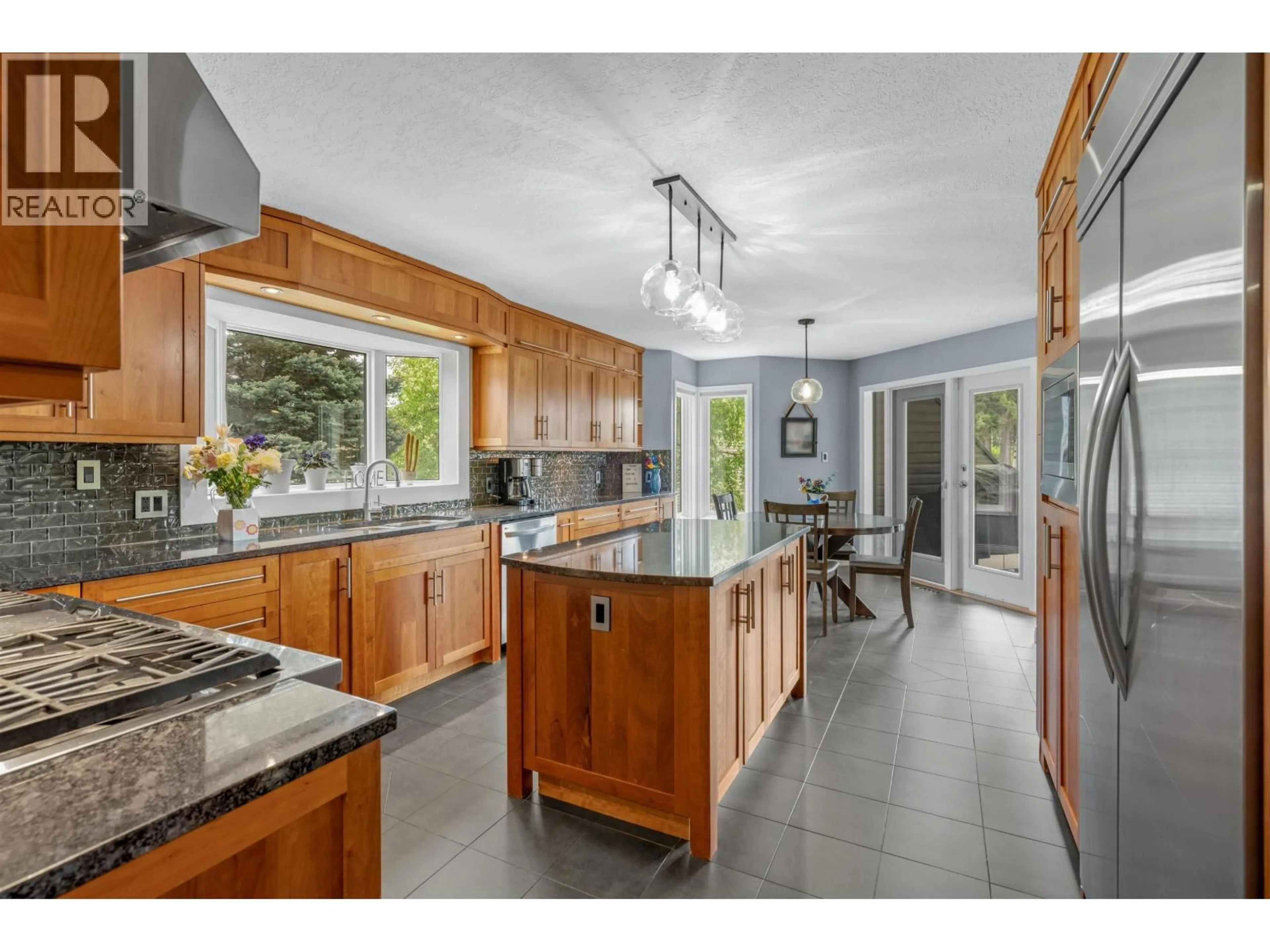Open concept kitchen, ceramic/tile floor for 2959 RIDGEVIEW DRIVE, Prince George British Columbia V2K3T5