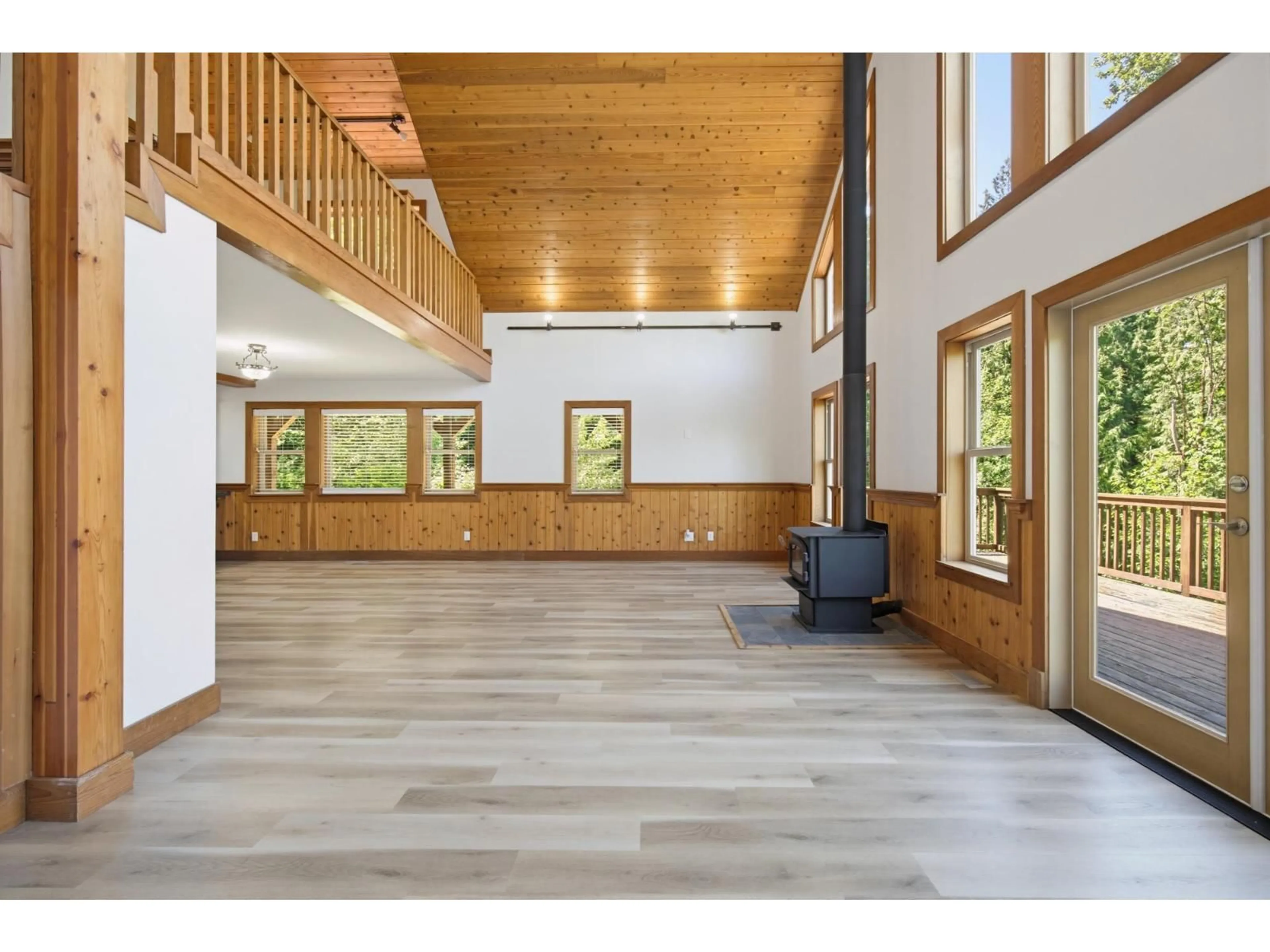 Indoor foyer for 6981 MARBLE HILL ROAD, Chilliwack British Columbia V4Z1J5