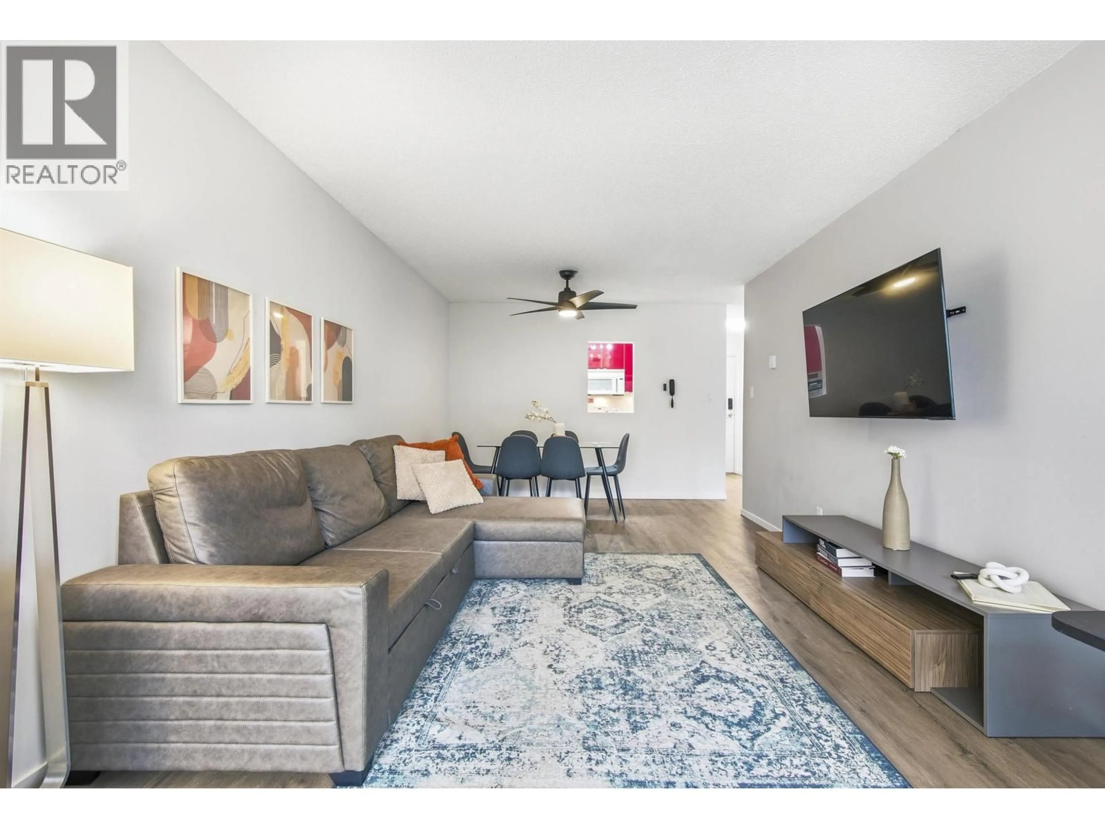 Living room with furniture, unknown for 305 - 1050 HOWIE AVENUE, Coquitlam British Columbia V3J1T6