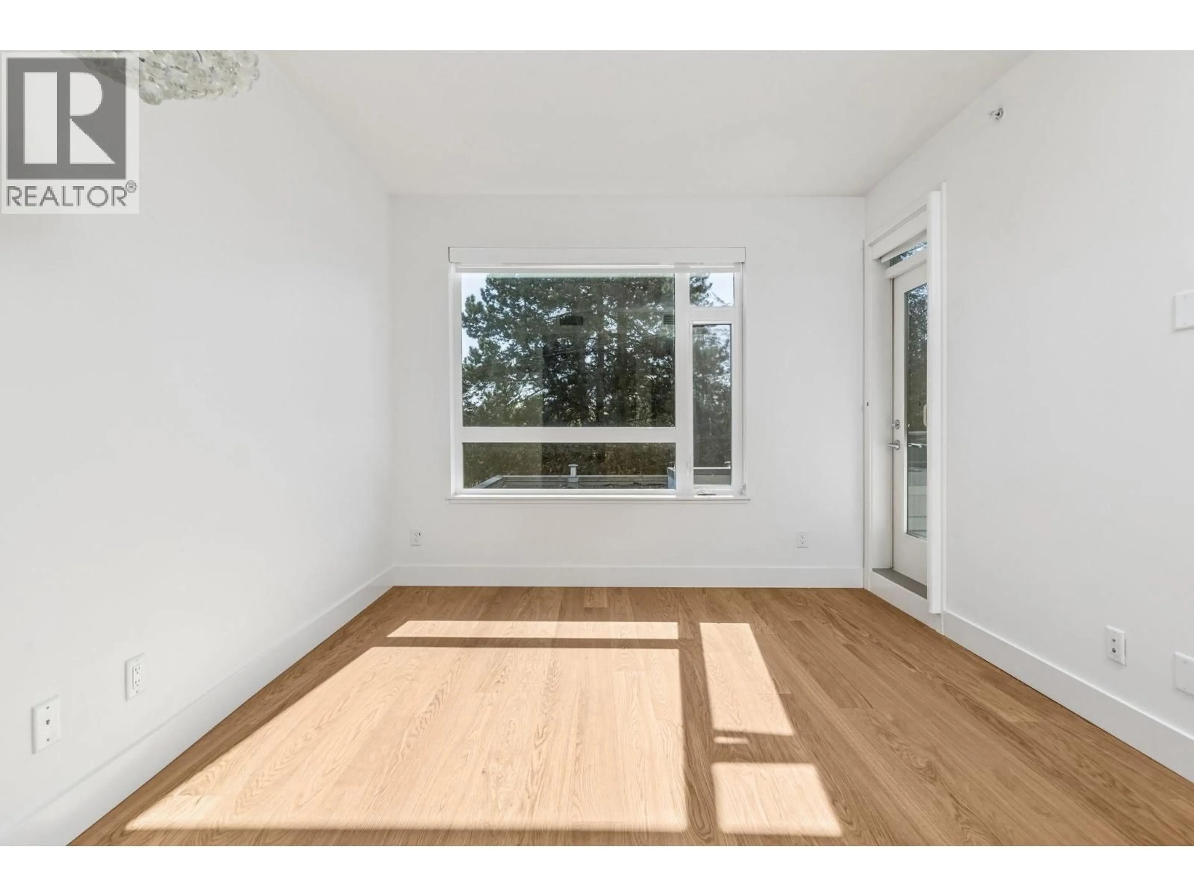 A pic of a room for 309 - 5115 CAMBIE STREET, Vancouver British Columbia V5Z2Z6