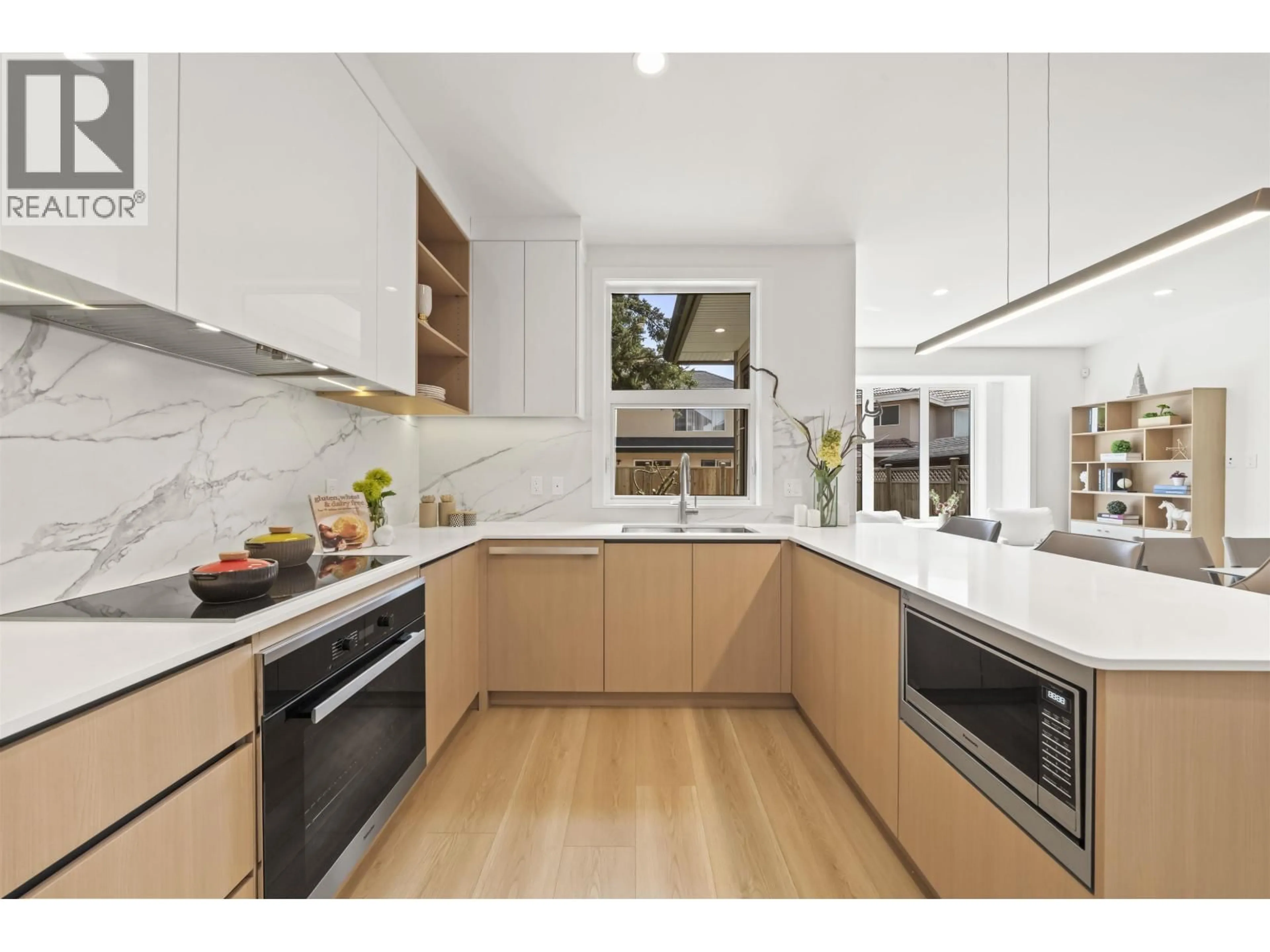 Contemporary kitchen, unknown for 6706 FRANCIS RD, Richmond British Columbia V7C1K5