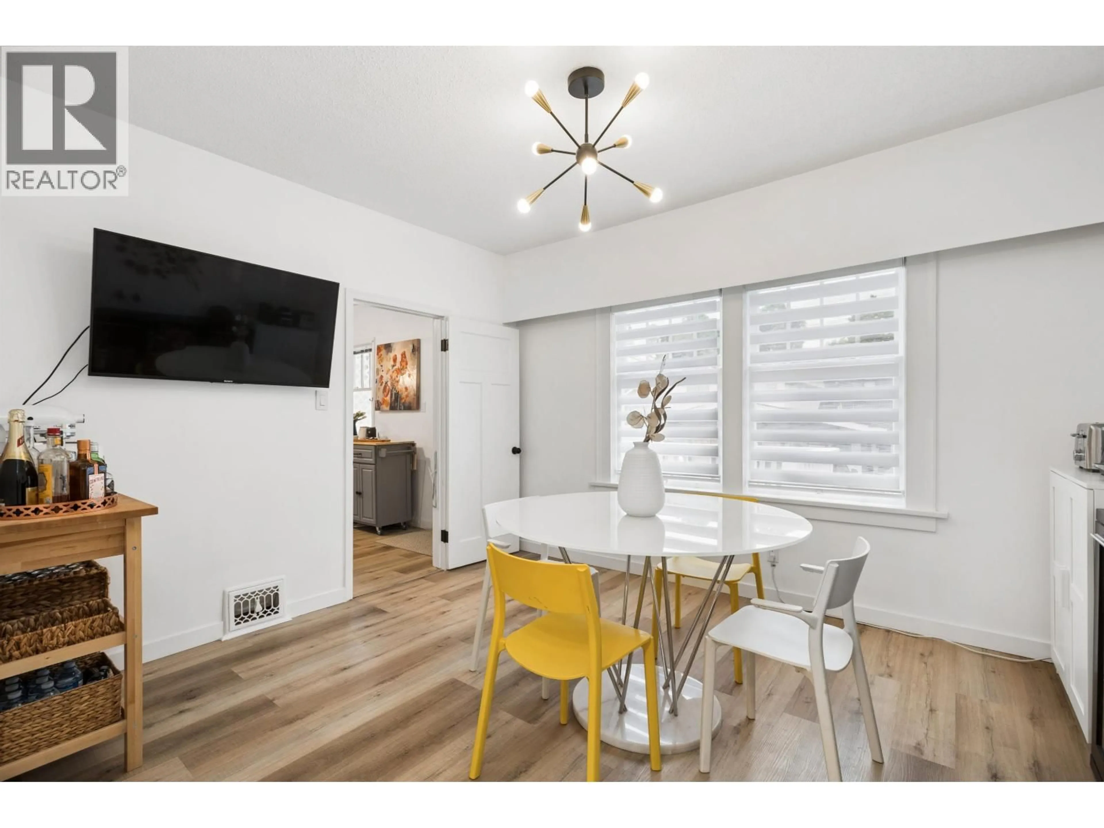 A pic of a room for 936 17TH AVENUE, Vancouver British Columbia V5Z1V4