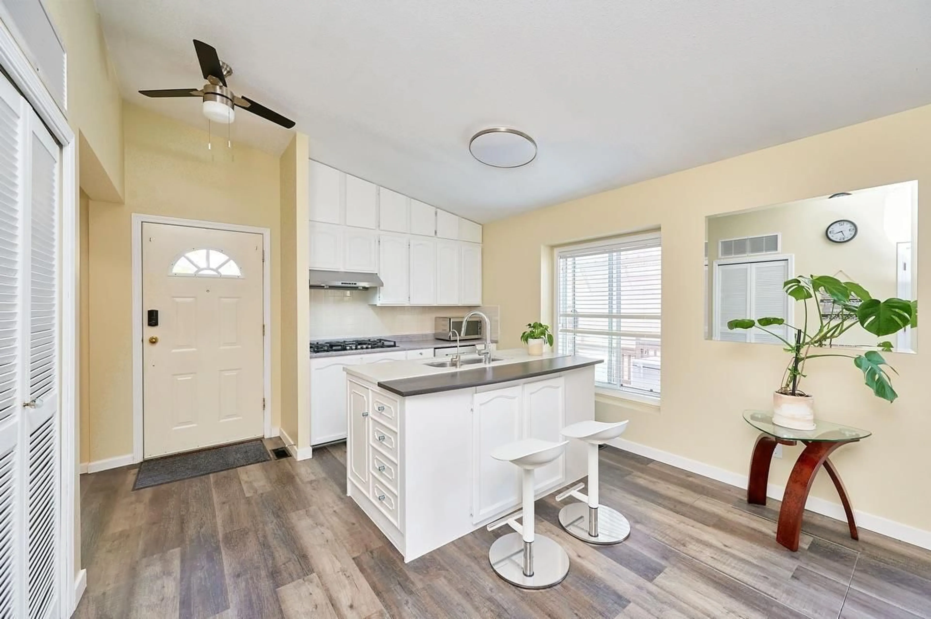 Open concept kitchen, unknown for 67 - 1400 164 STREET, Surrey British Columbia V4A8V8
