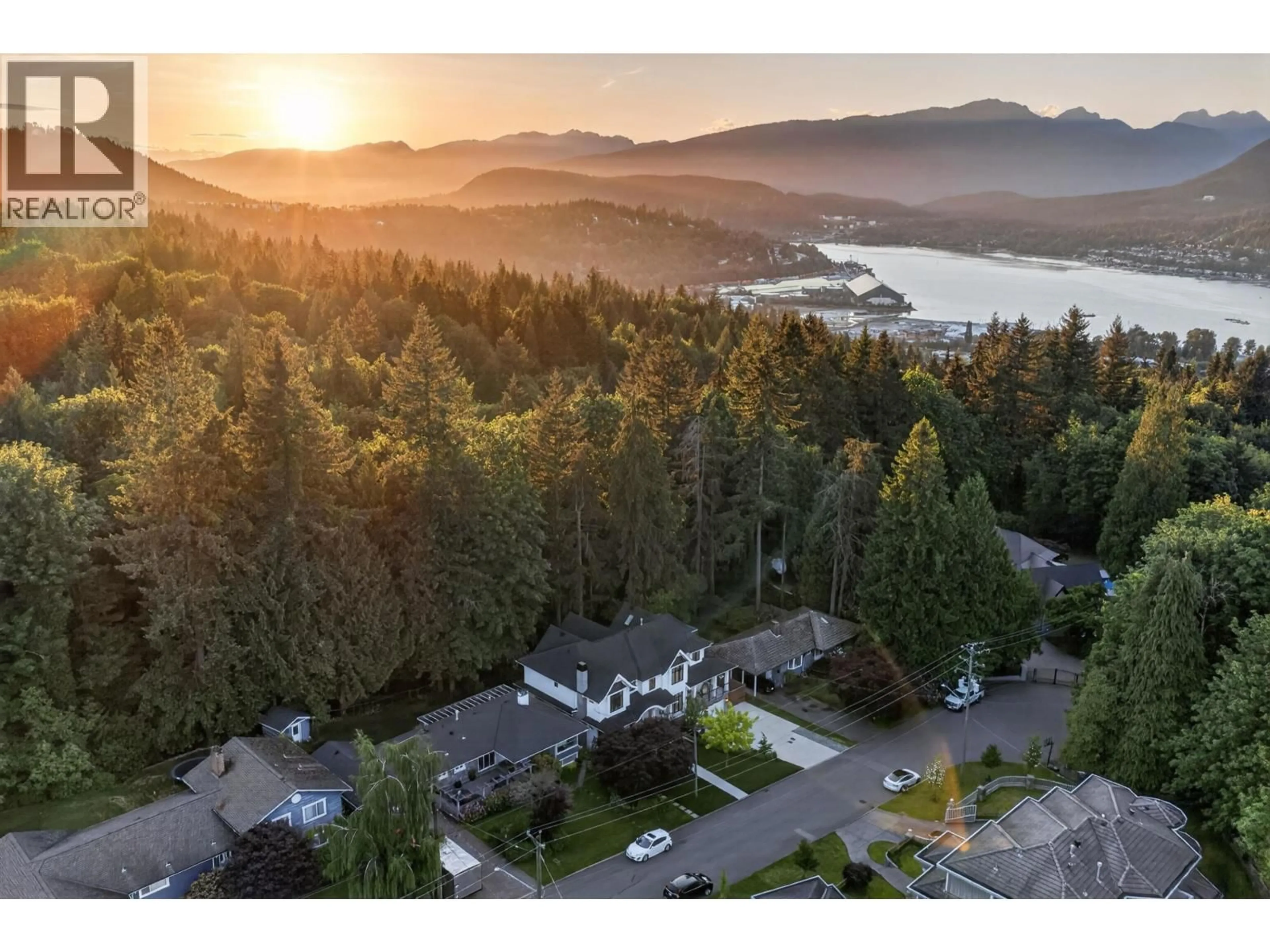 A pic from outside/outdoor area/front of a property/back of a property/a pic from drone, mountain view for 948 POIRIER STREET, Coquitlam British Columbia V3J6C4