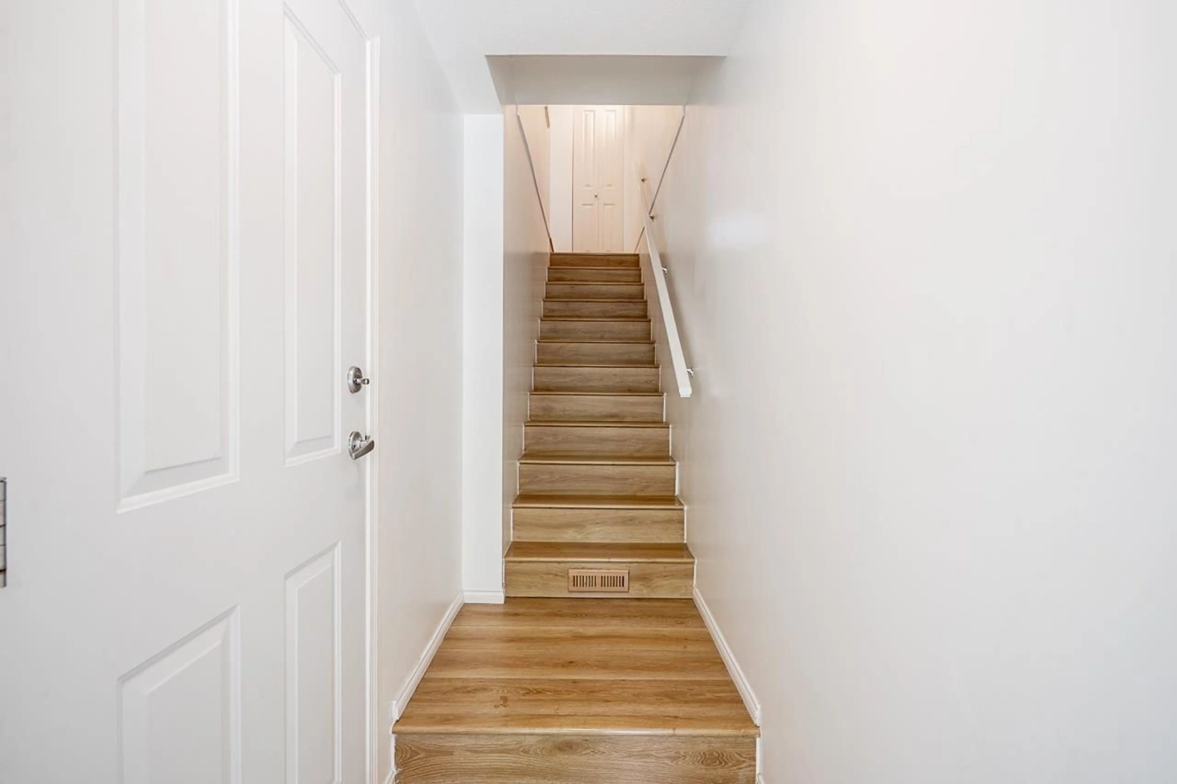 Unknown for 112 - 8775 161 STREET, Surrey British Columbia V4N5G3