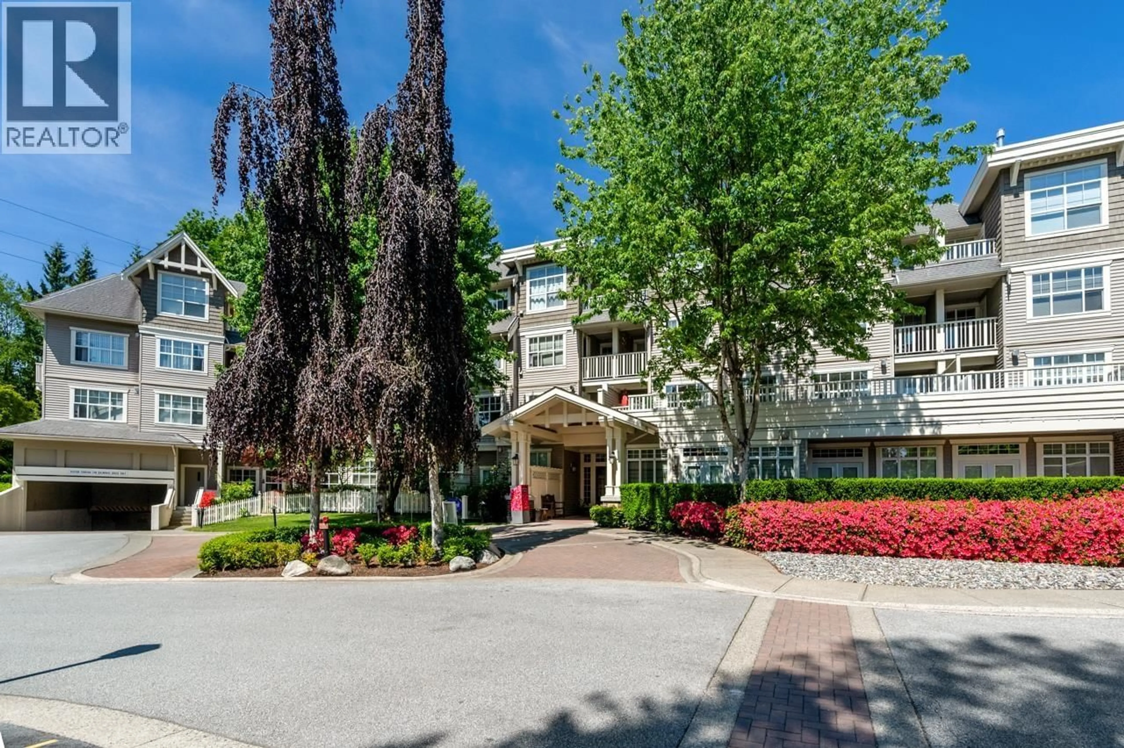 Patio, unknown for 113 - 960 LYNN VALLEY ROAD, Vancouver British Columbia V7J3V6