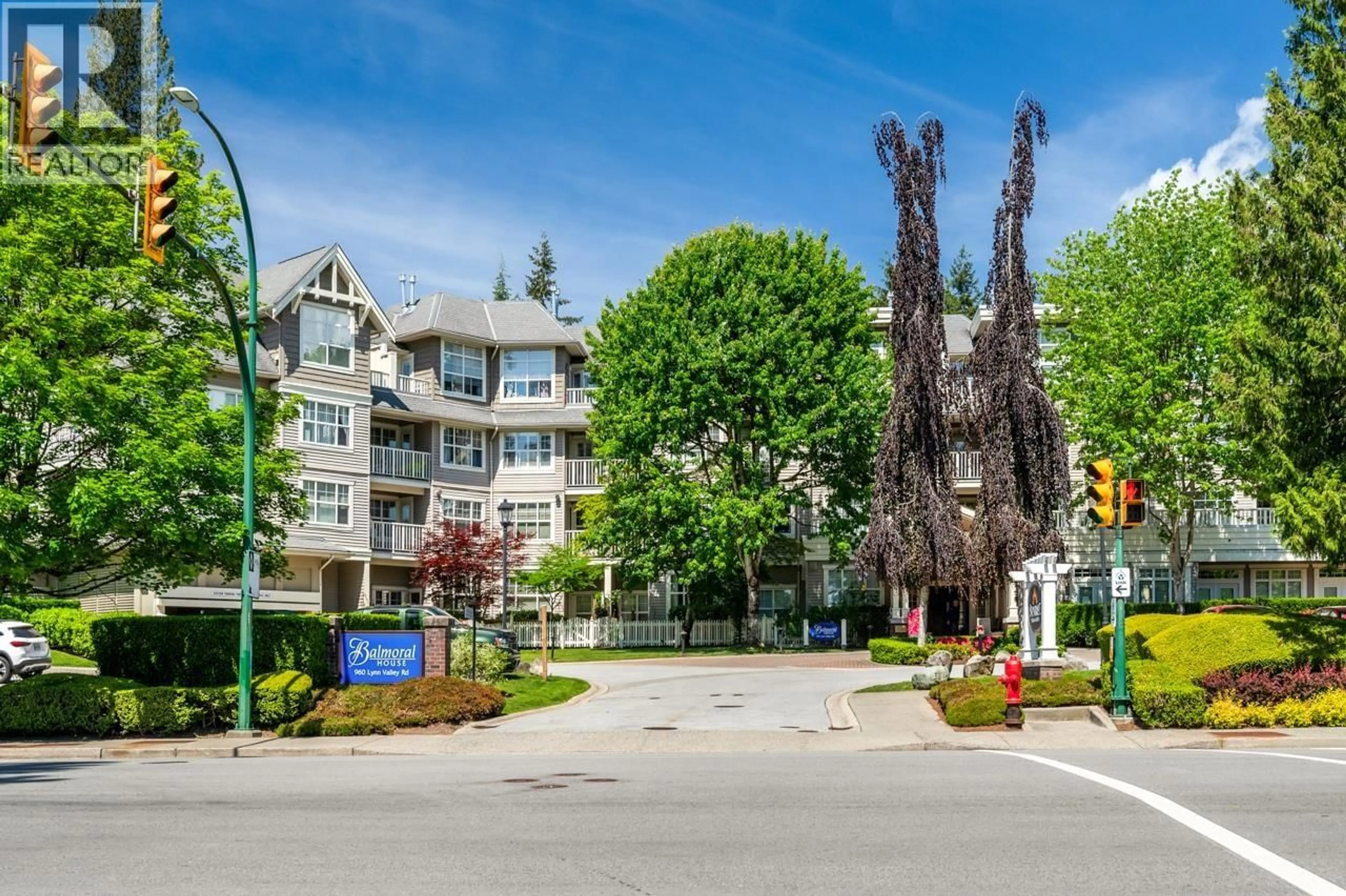 Unknown for 113 - 960 LYNN VALLEY ROAD, Vancouver British Columbia V7J3V6
