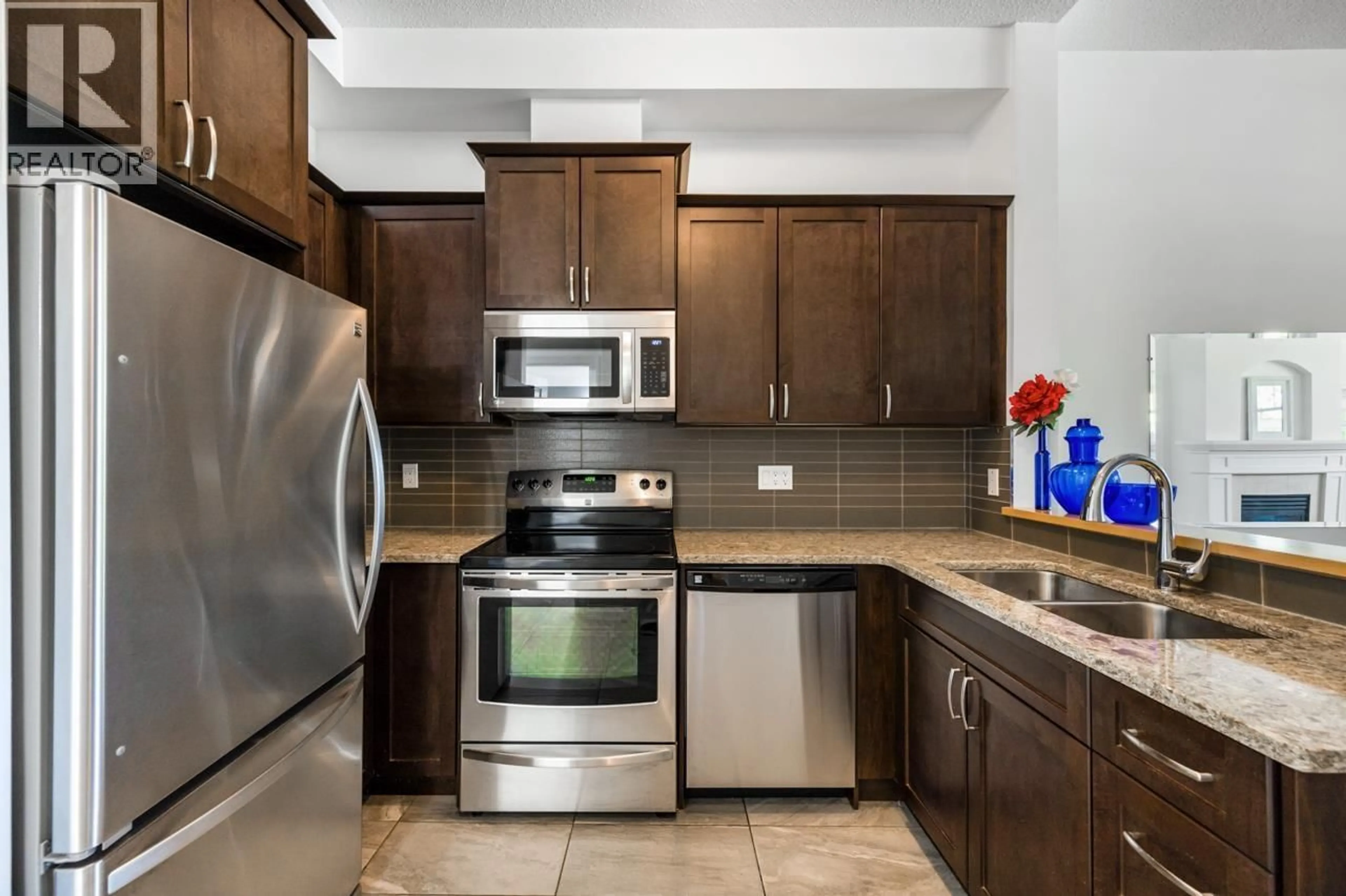 Standard kitchen, ceramic/tile floor for 113 - 960 LYNN VALLEY ROAD, Vancouver British Columbia V7J3V6