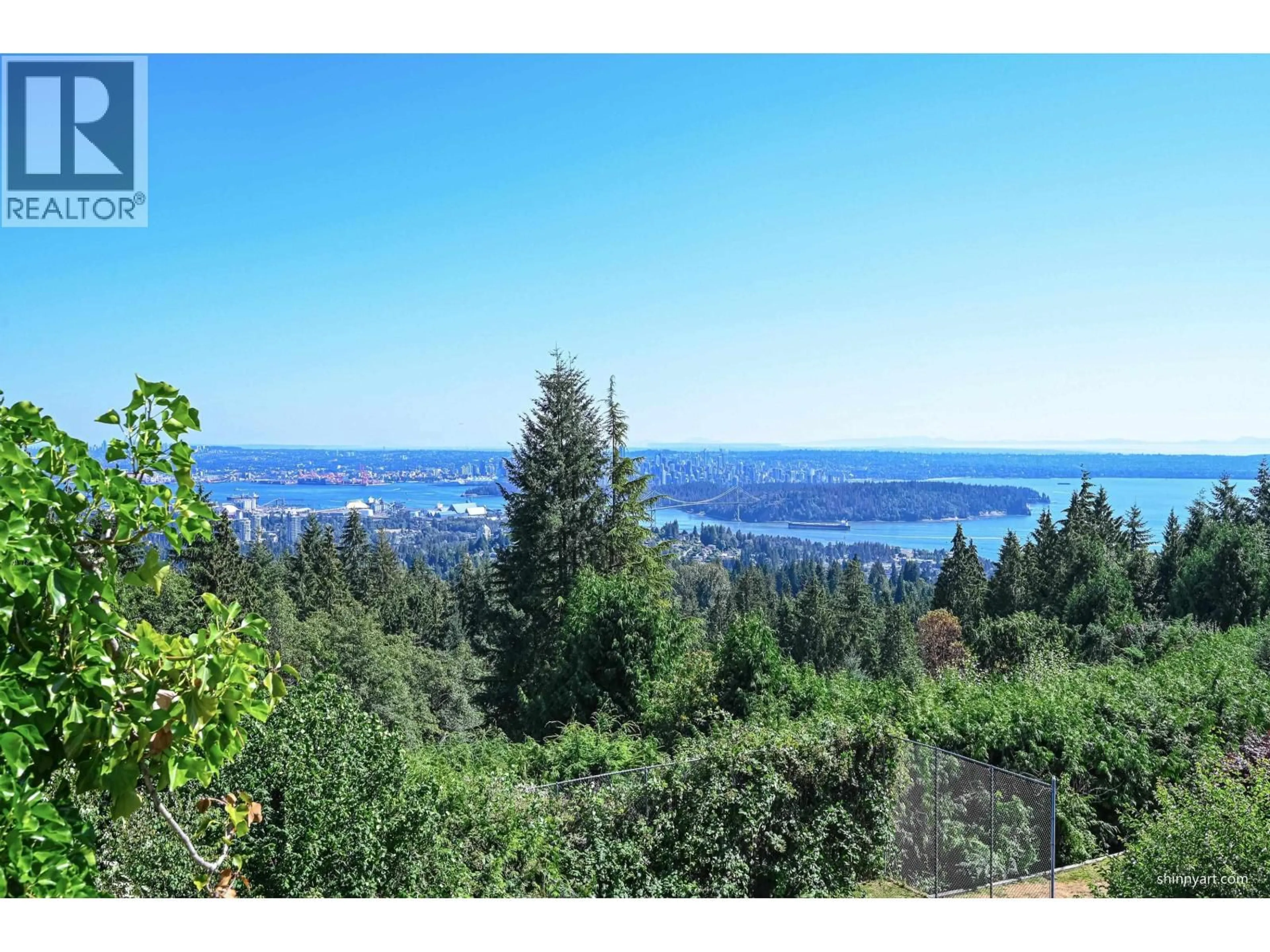 A pic from outside/outdoor area/front of a property/back of a property/a pic from drone, water/lake/river/ocean view for 1444 SANDHURST PLACE, West Vancouver British Columbia V7S2P3