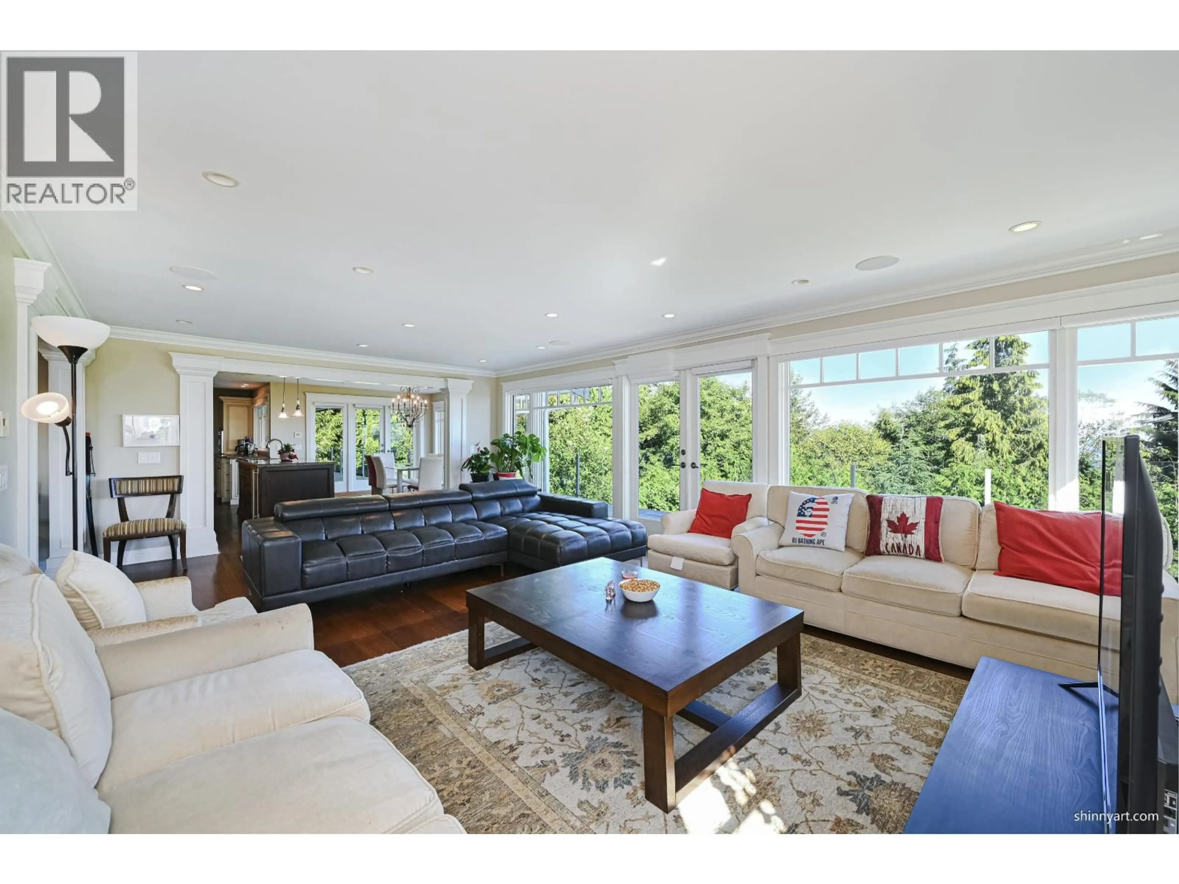 Living room with furniture, unknown for 1444 SANDHURST PLACE, West Vancouver British Columbia V7S2P3