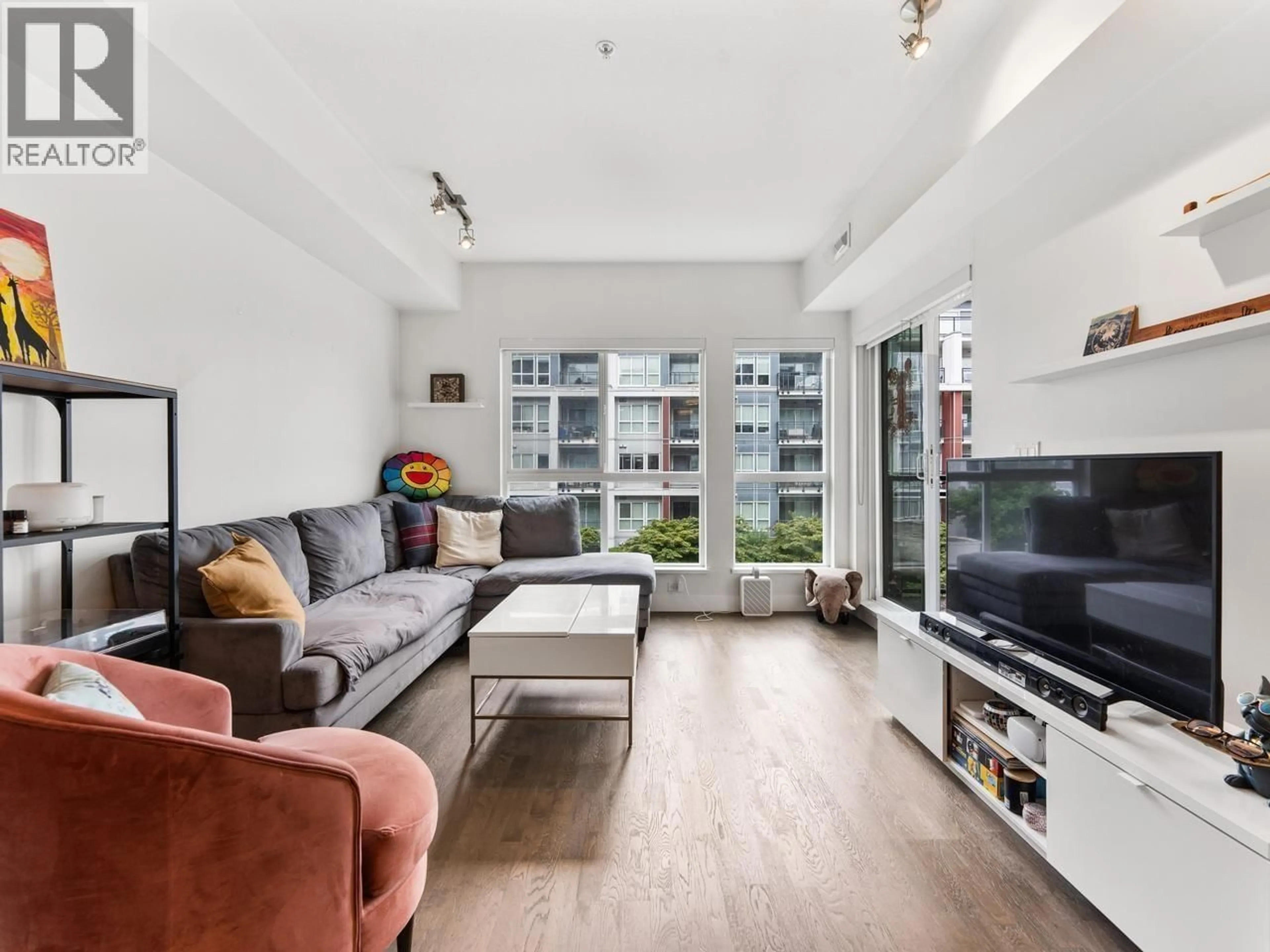 Living room with furniture, unknown for 302 - 10155 RIVER DRIVE, Richmond British Columbia V6X0L3