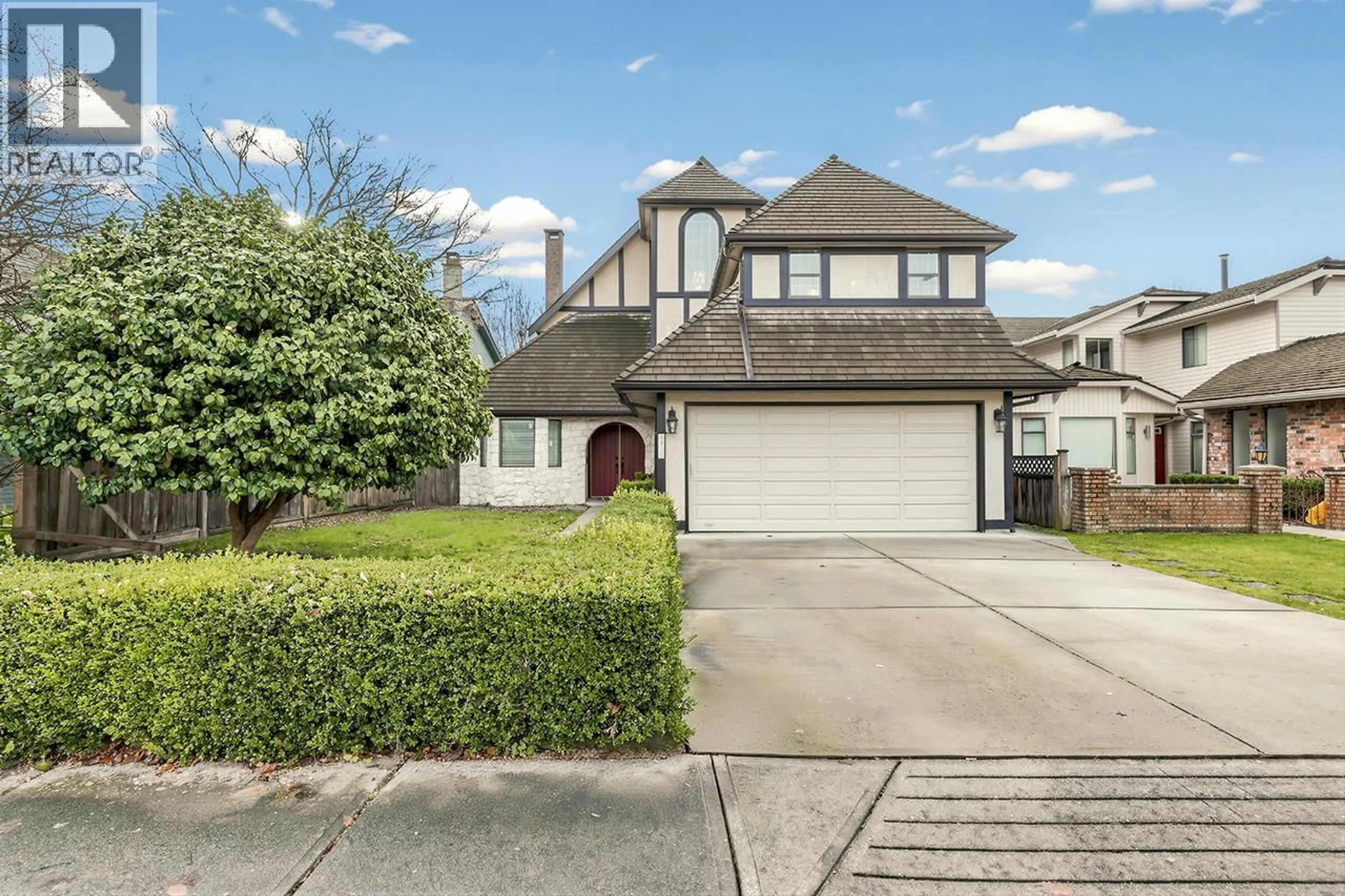 Home with vinyl exterior material, street for 4420 WALLER DRIVE, Richmond British Columbia V7E5J5