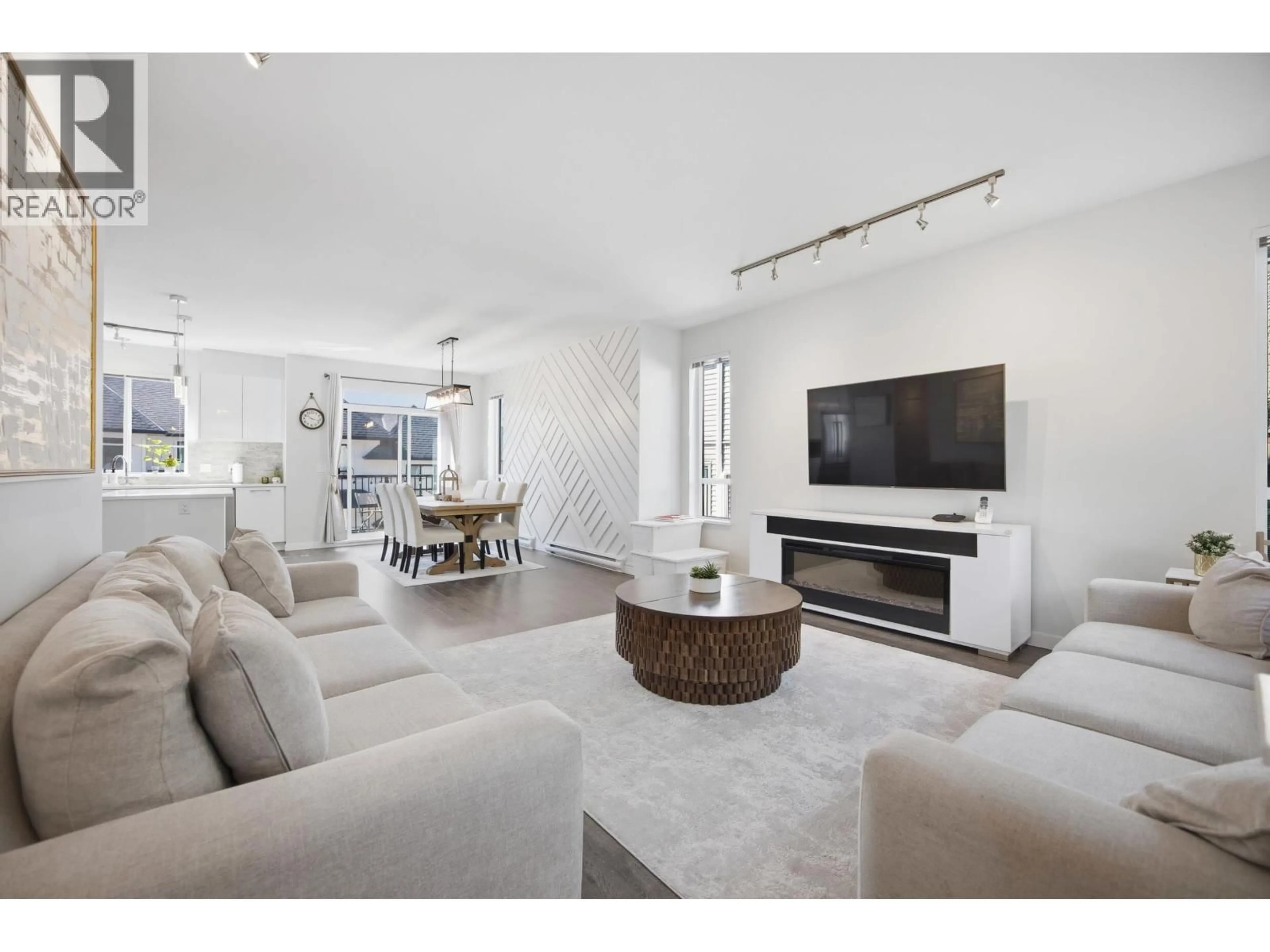 Living room with furniture, unknown for 14 - 3500 BURKE VILLAGE PROMENADE, Coquitlam British Columbia V3E0N2