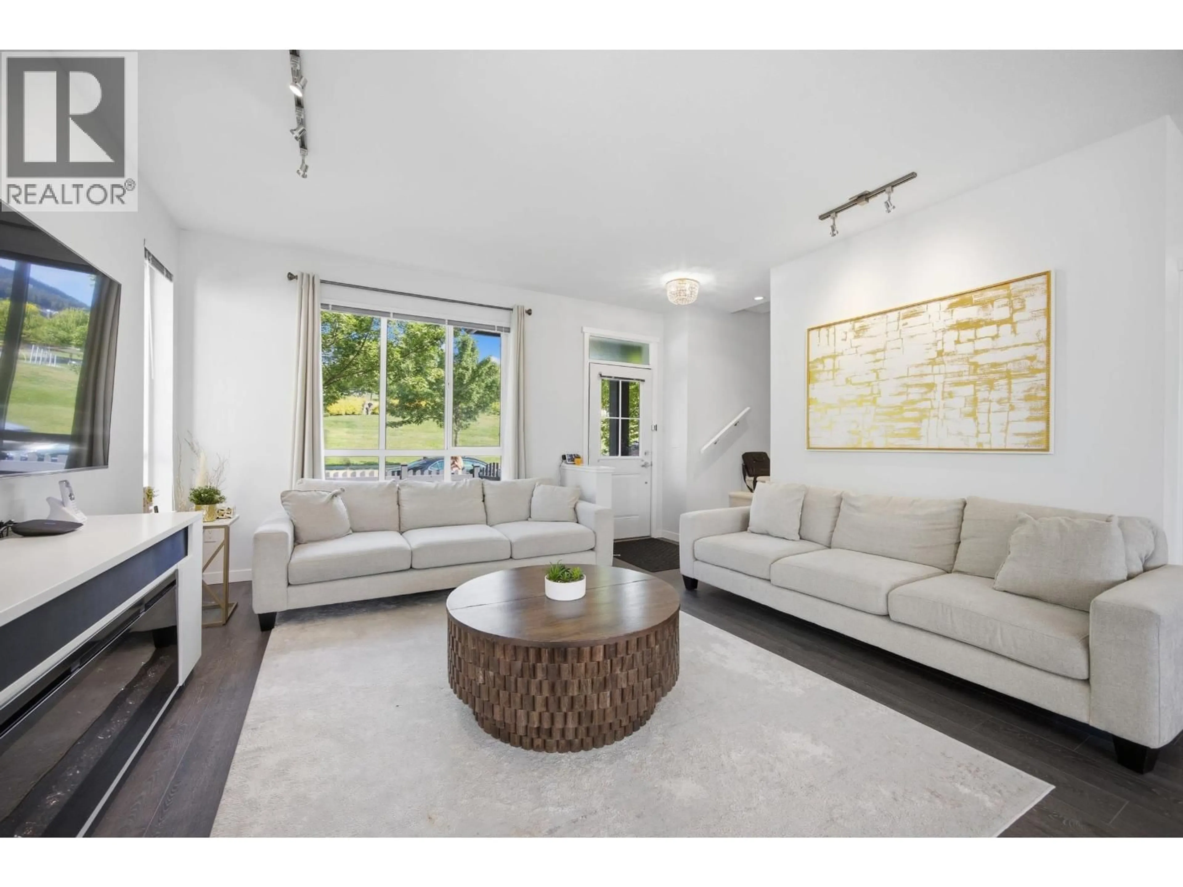 Living room with furniture, unknown for 14 - 3500 BURKE VILLAGE PROMENADE, Coquitlam British Columbia V3E0N2