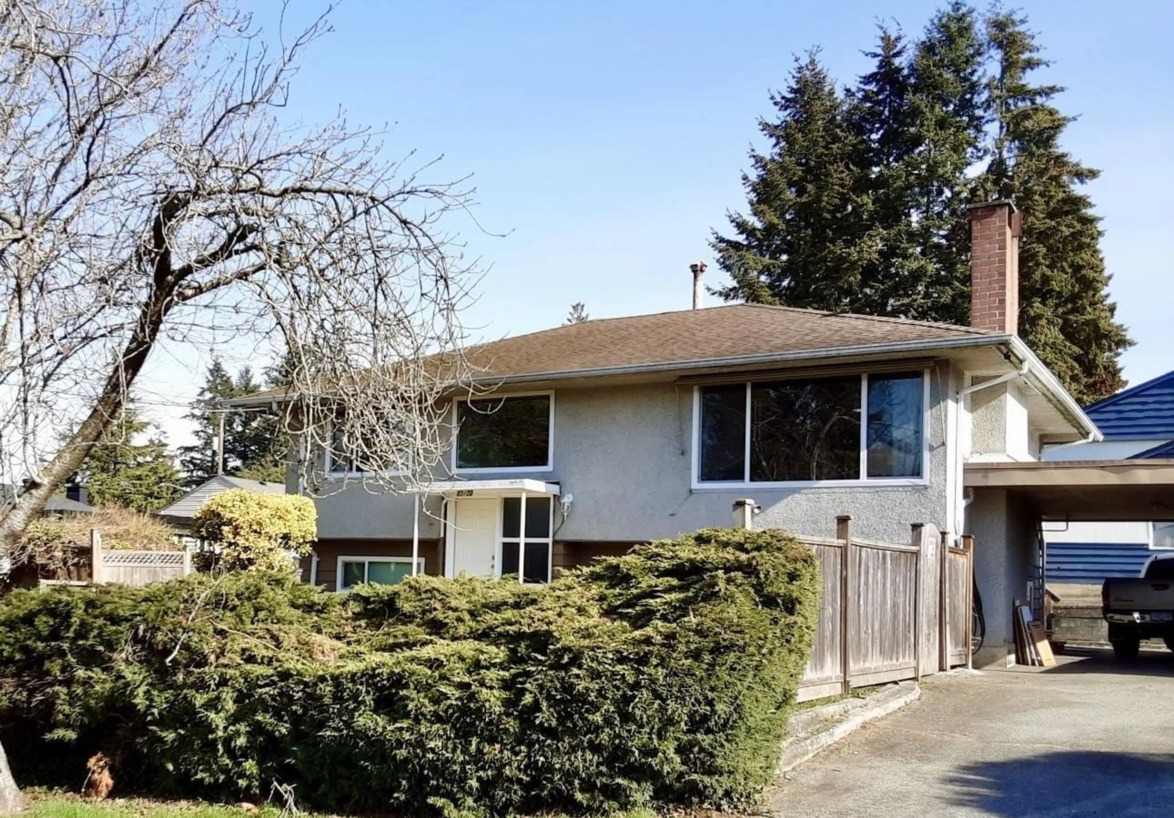 Home with vinyl exterior material, street for 9720 CROWN CRESCENT, Surrey British Columbia V3V2T8