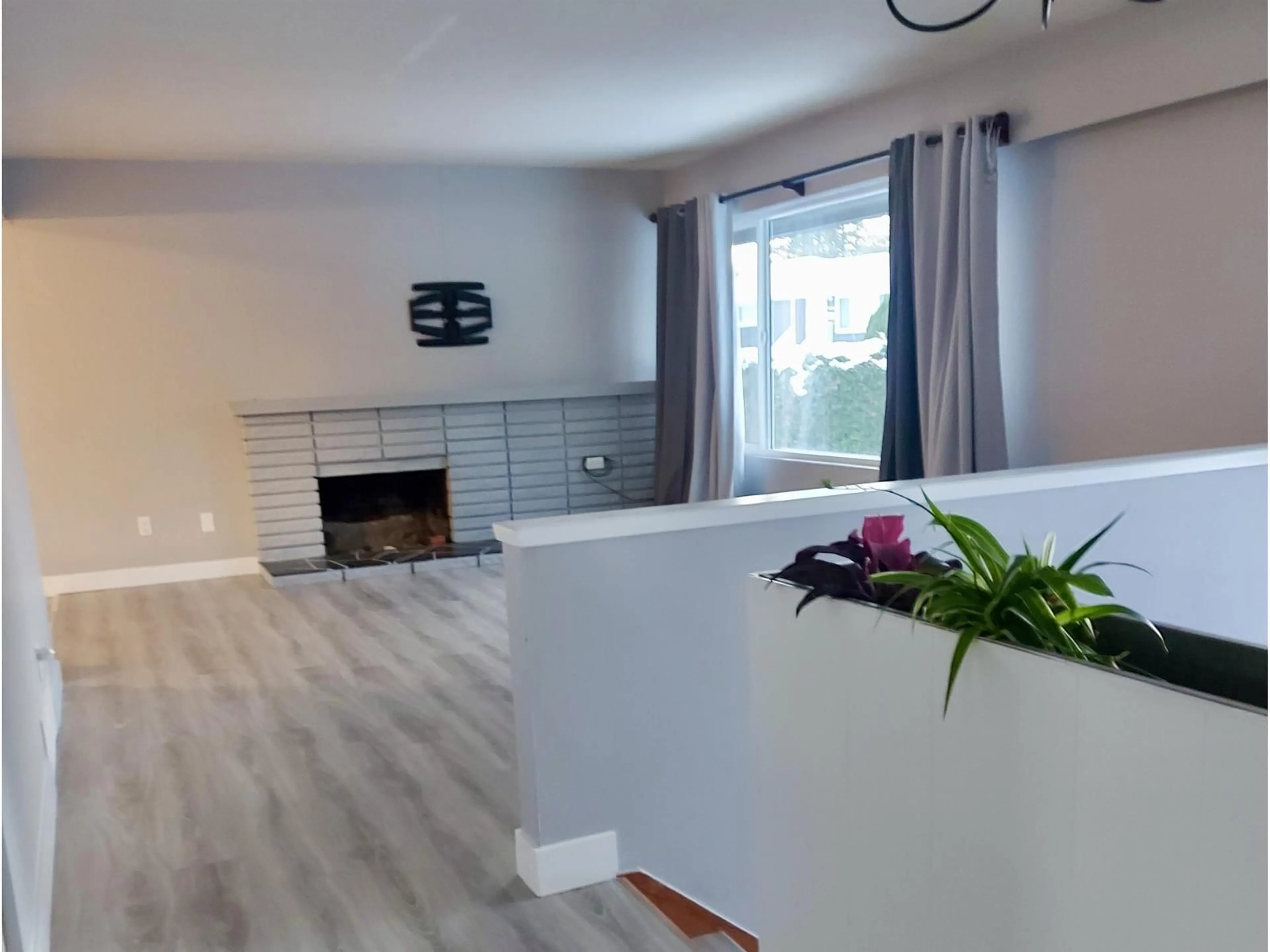 A pic of a room for 9720 CROWN CRESCENT, Surrey British Columbia V3V2T8