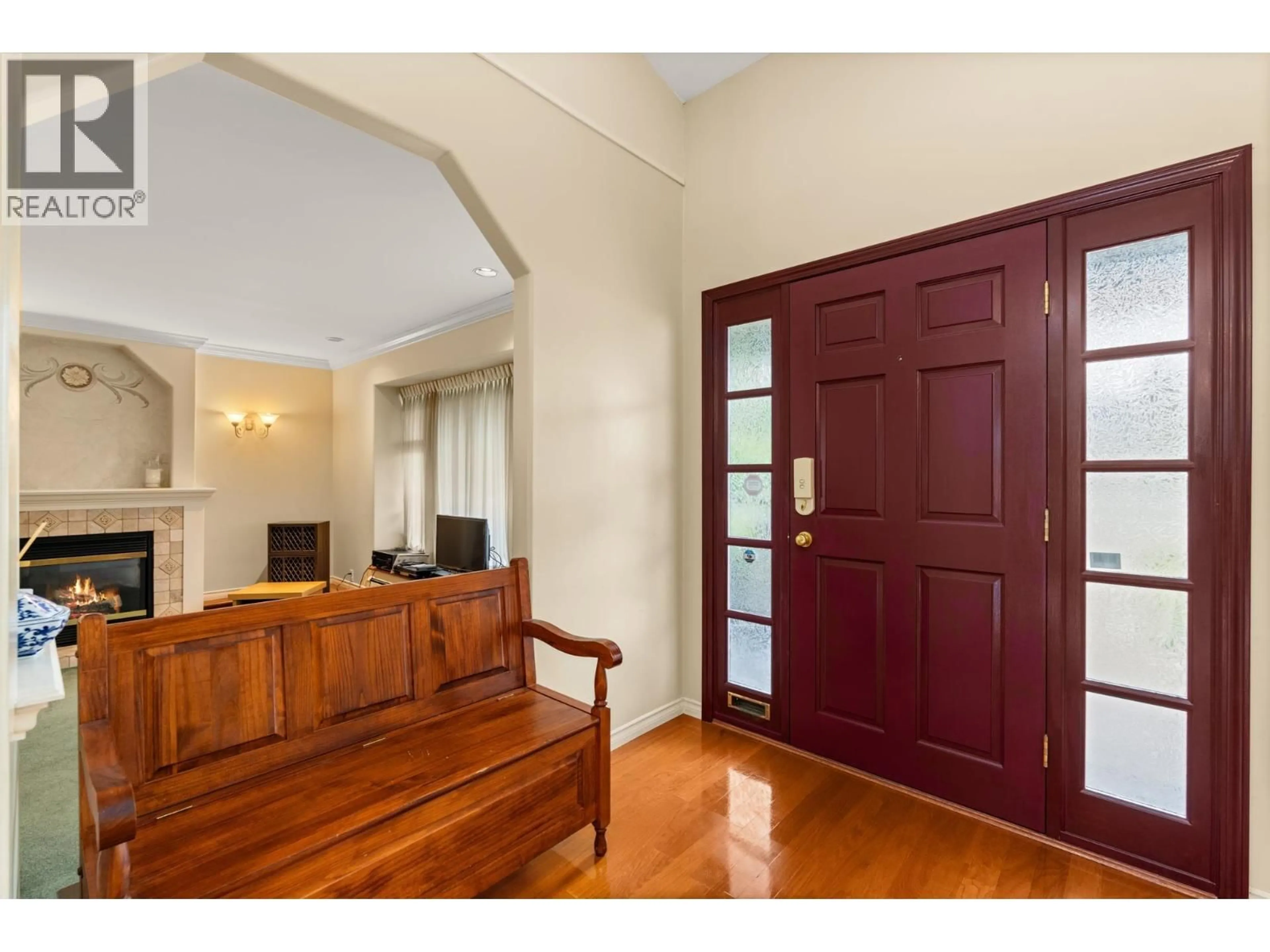 Indoor entryway for 5287 CRESCENT DRIVE, Delta British Columbia V4K2E1