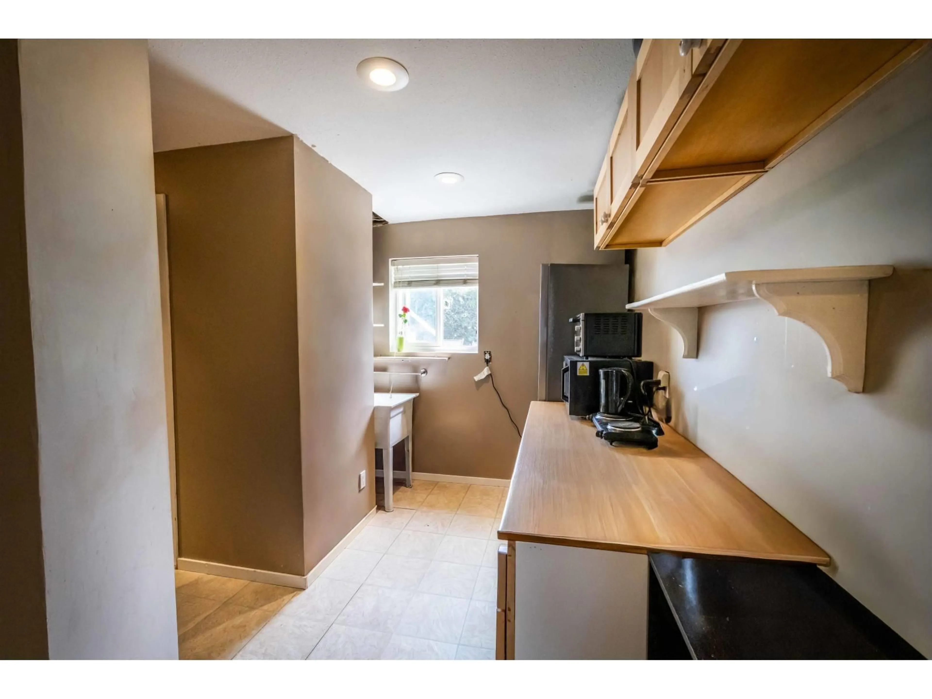 Unknown for 17884 57 AVENUE, Surrey British Columbia V3S1H3