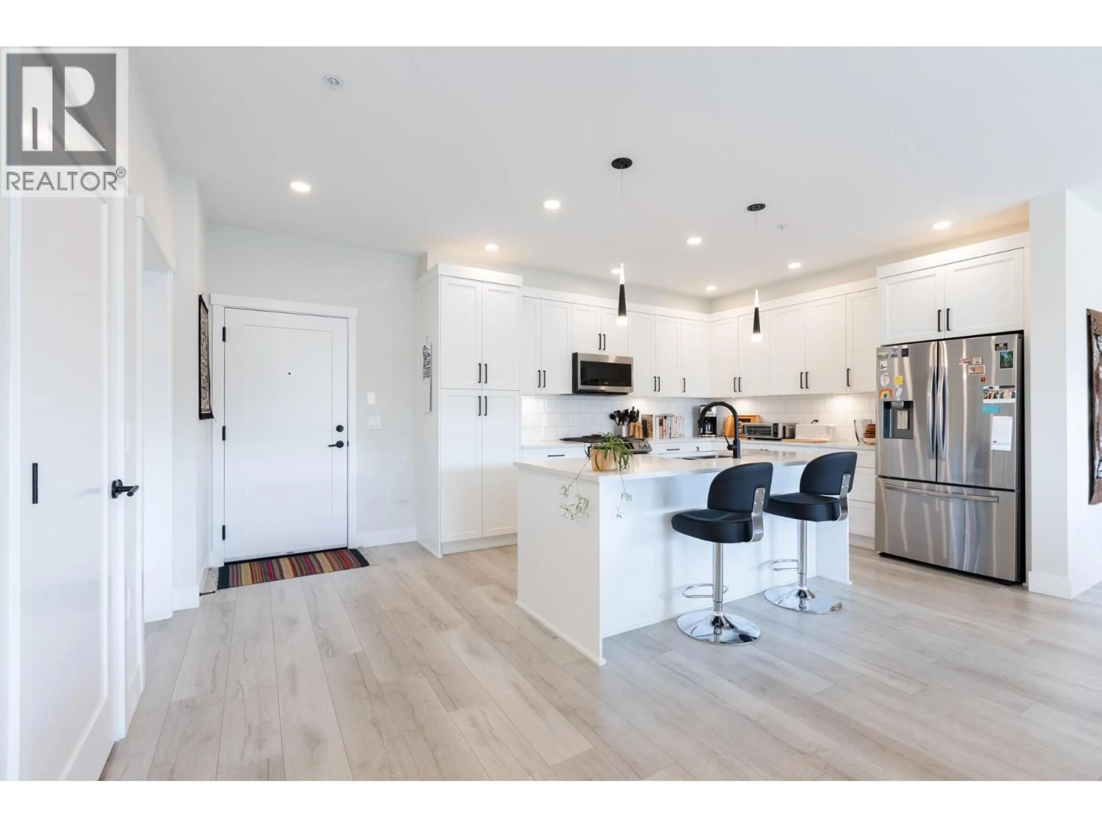 Open concept kitchen, unknown for 502 - 22638 119 AVENUE, Maple Ridge British Columbia V2X4L1