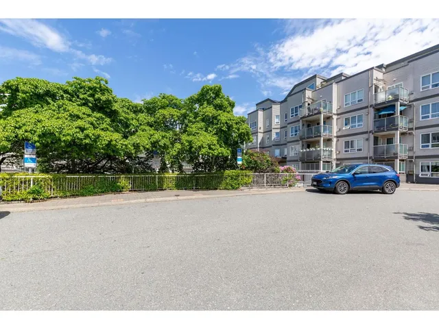 412 - 14399 103 AVENUE, Surrey 4
