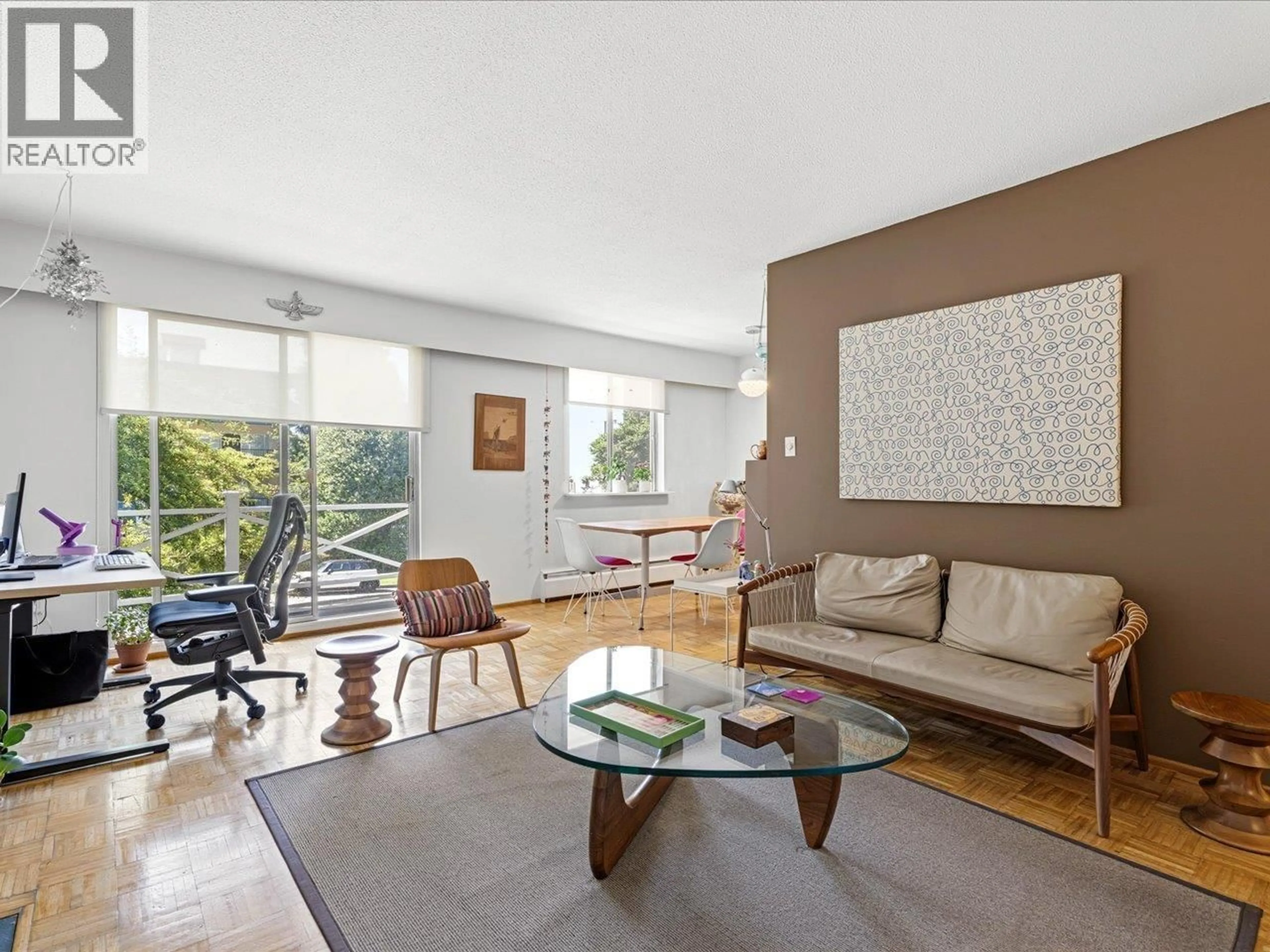 Living room with furniture, unknown for 5 - 140 20TH STREET, North Vancouver British Columbia V7L3A4