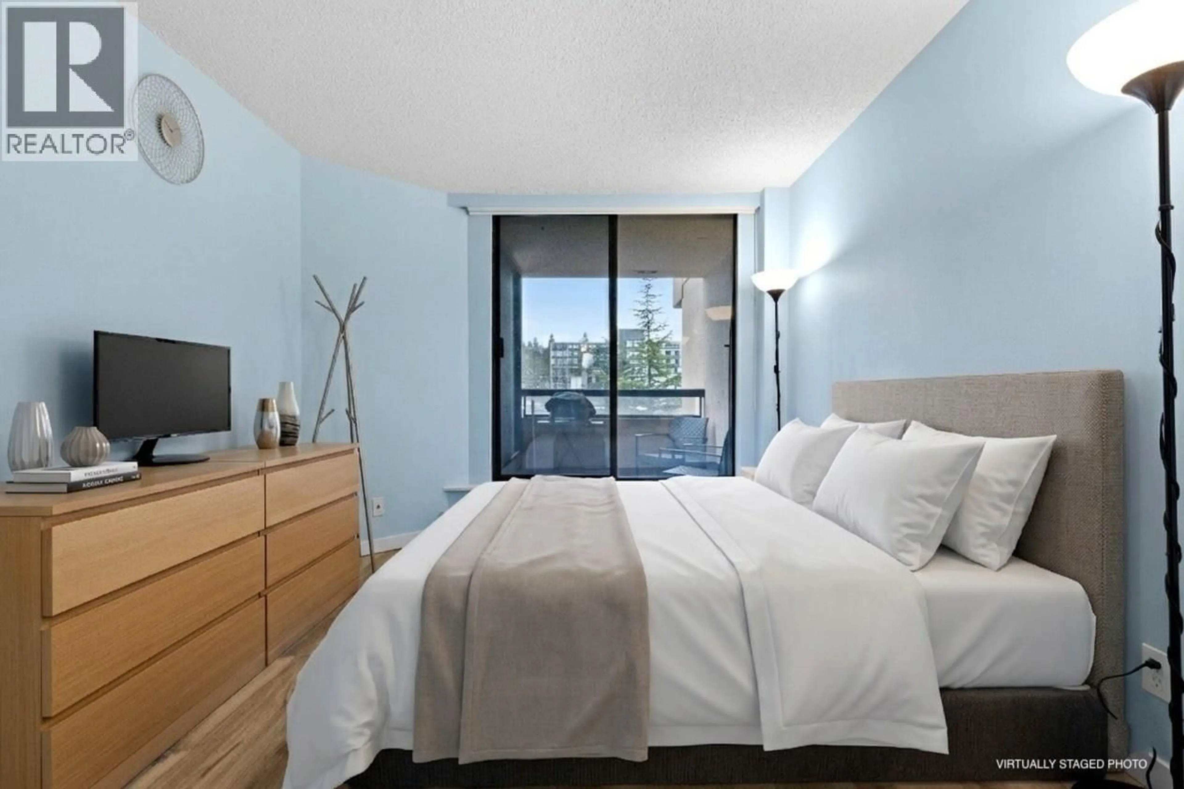 Bedroom with bed, unknown for 705 - 460 WESTVIEW STREET, Coquitlam British Columbia V3K6C9