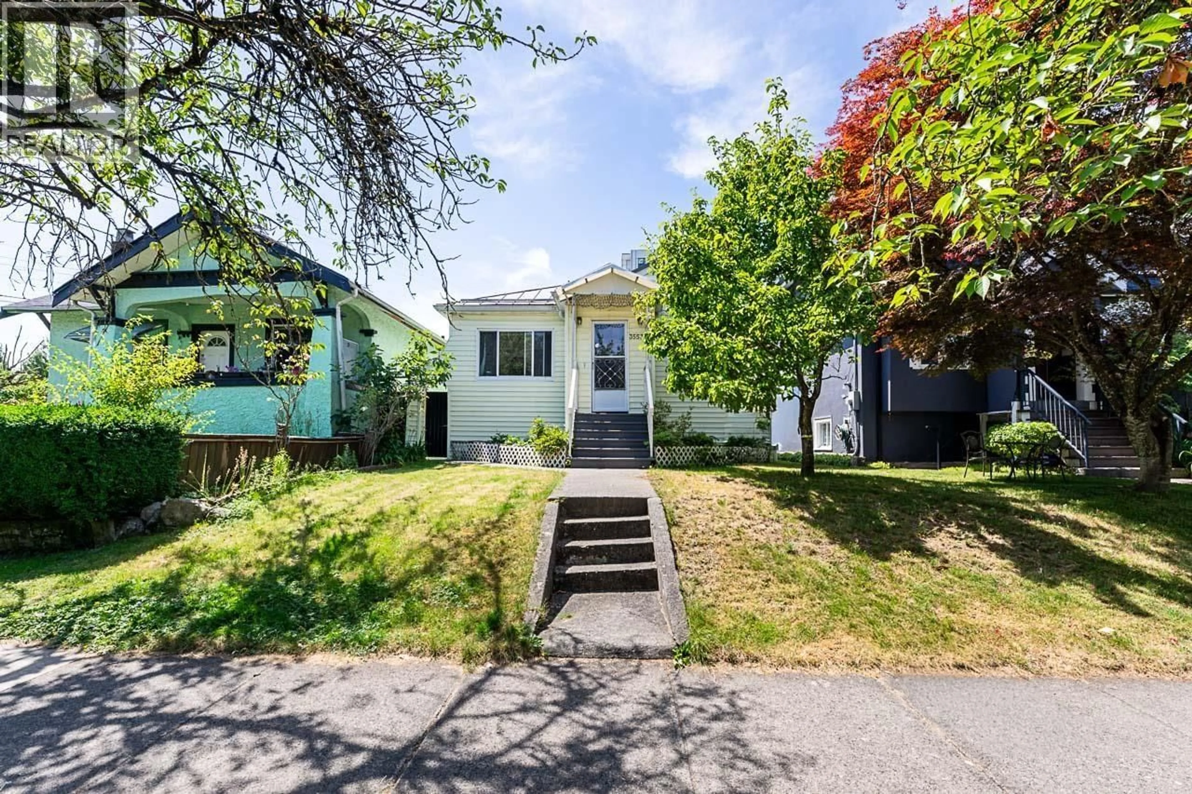 Unknown for 3553 INVERNESS STREET, Vancouver British Columbia V5V4V6