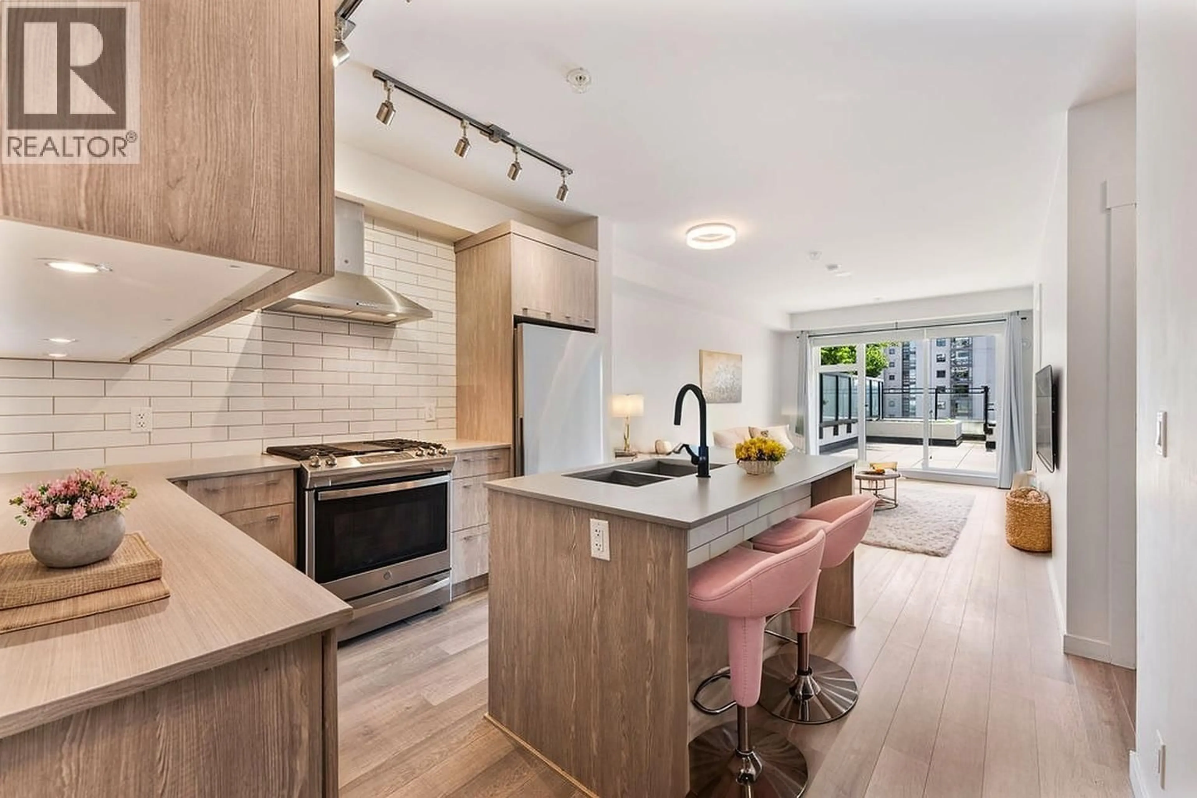 Open concept kitchen, unknown for 209 - 1012 AUCKLAND STREET, New Westminster British Columbia V3M0M3
