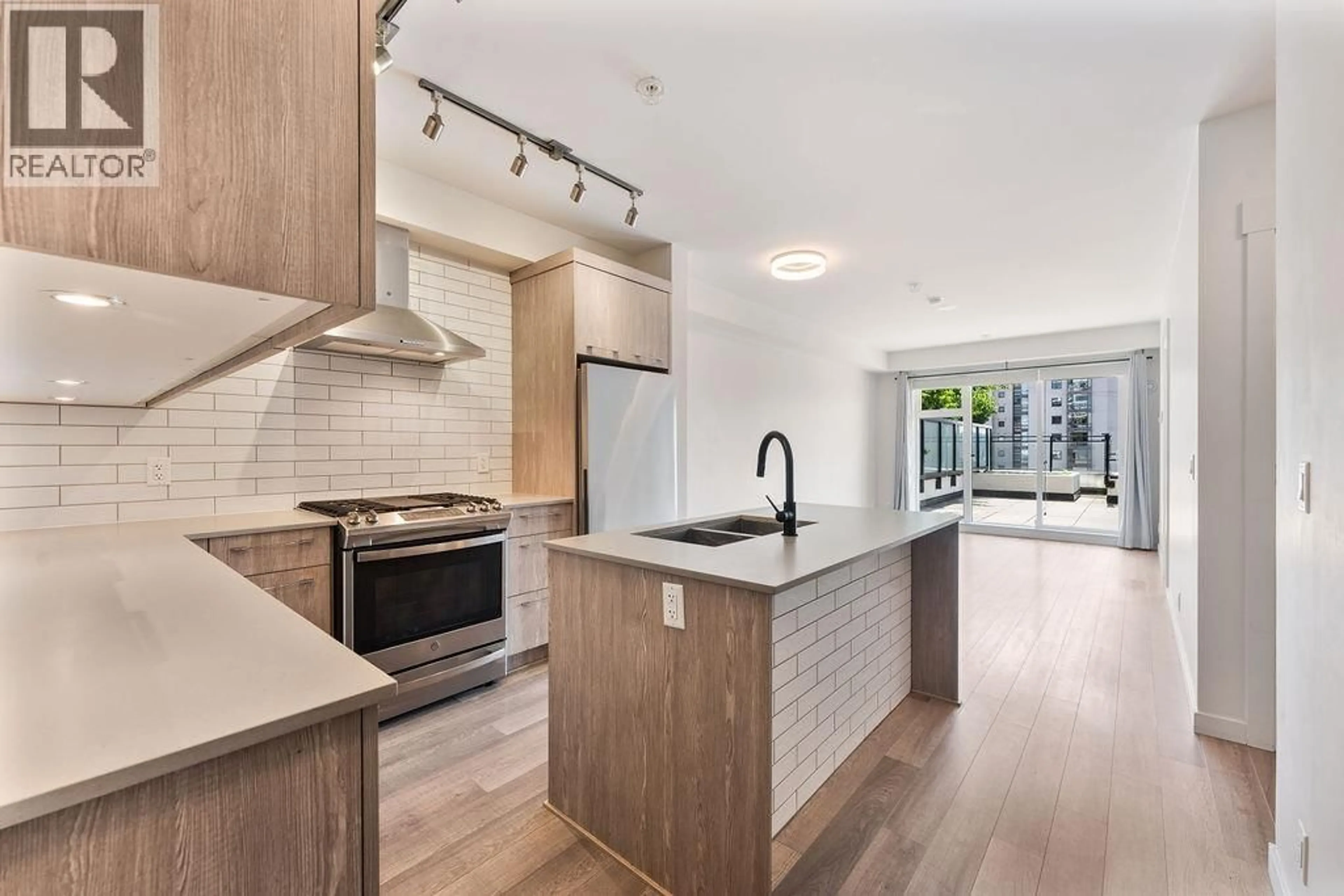Open concept kitchen, unknown for 209 - 1012 AUCKLAND STREET, New Westminster British Columbia V3M0M3