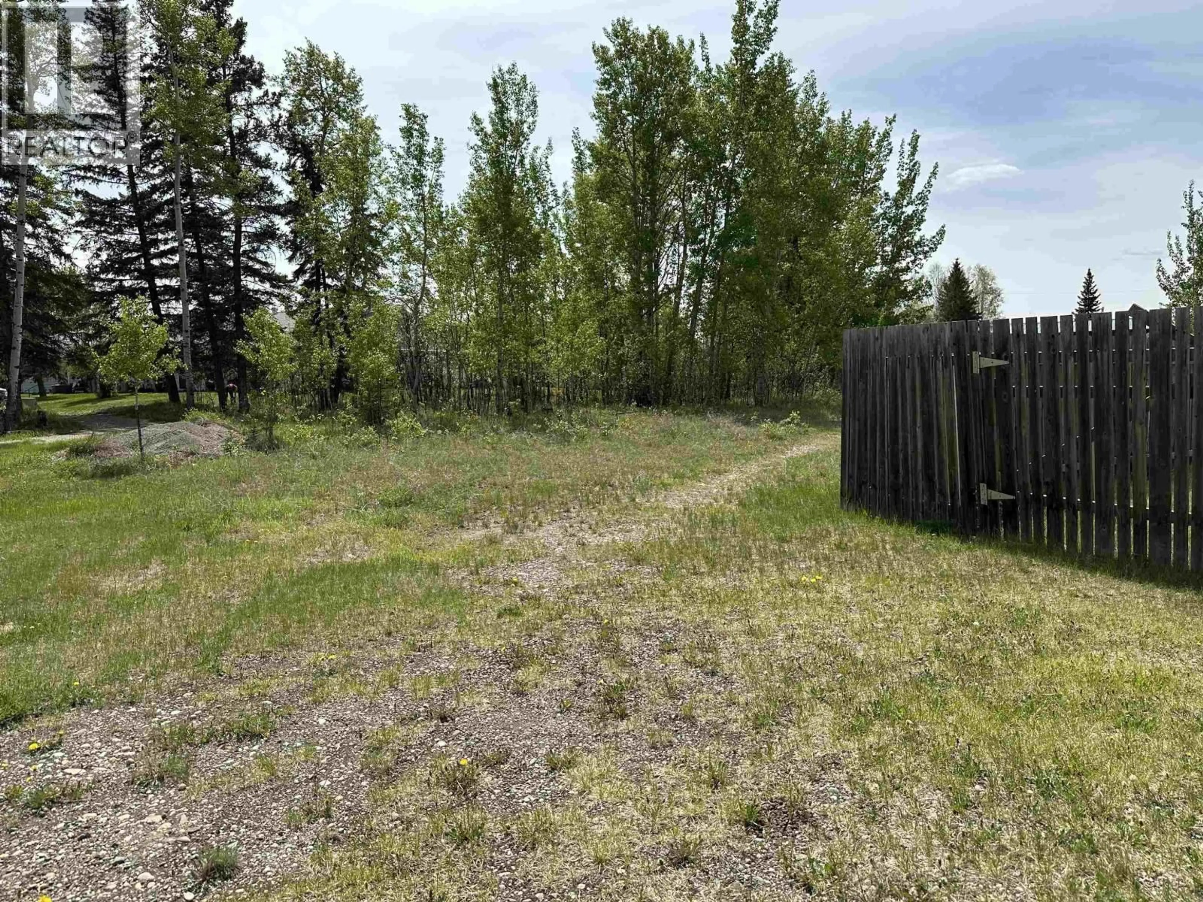 Shed for 10102 PAQUETTE AVENUE, Hudsons Hope British Columbia V0C1V0