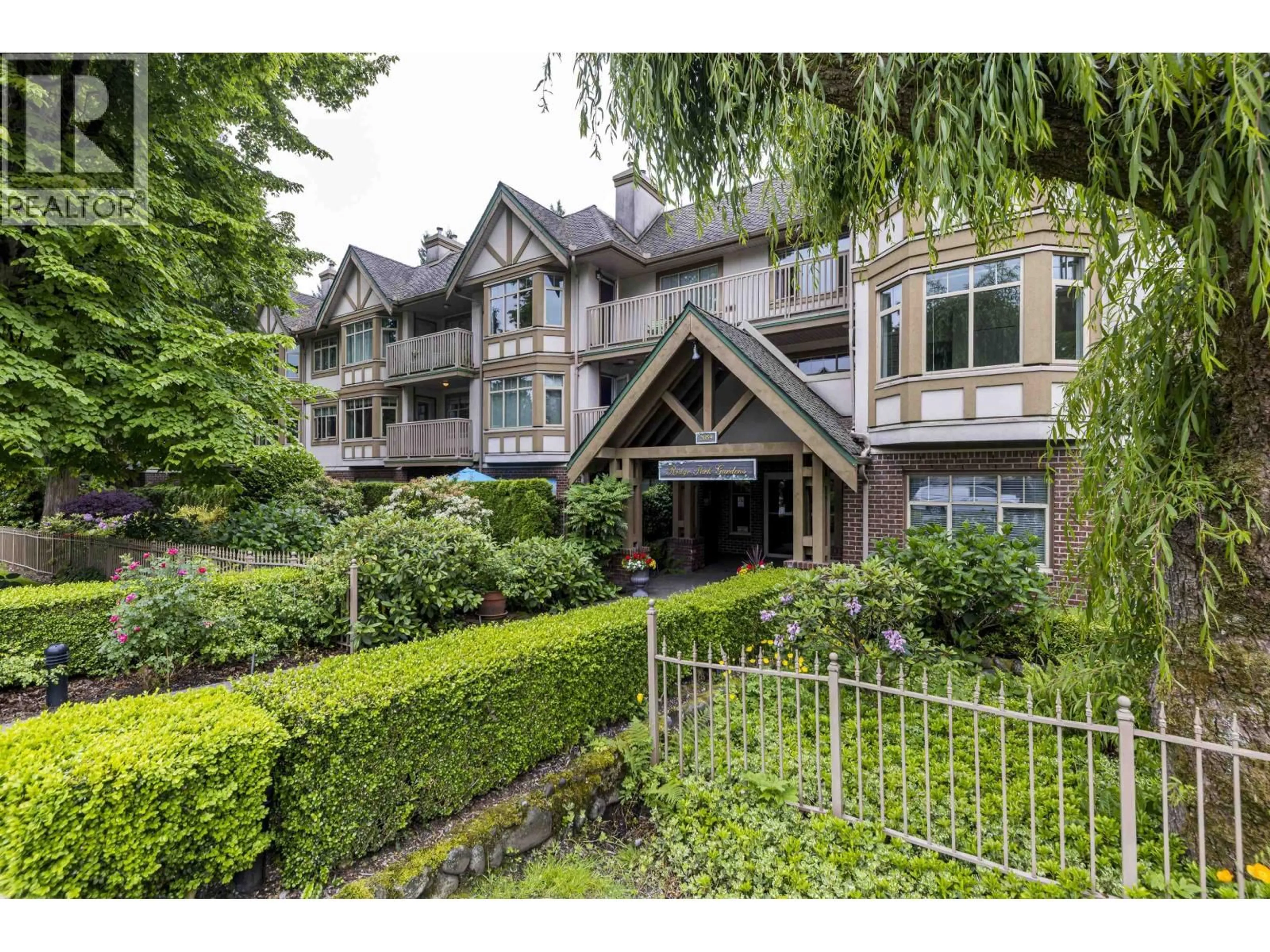 Unknown for 412 - 2059 CHESTERFIELD AVENUE, North Vancouver British Columbia V7M2P4