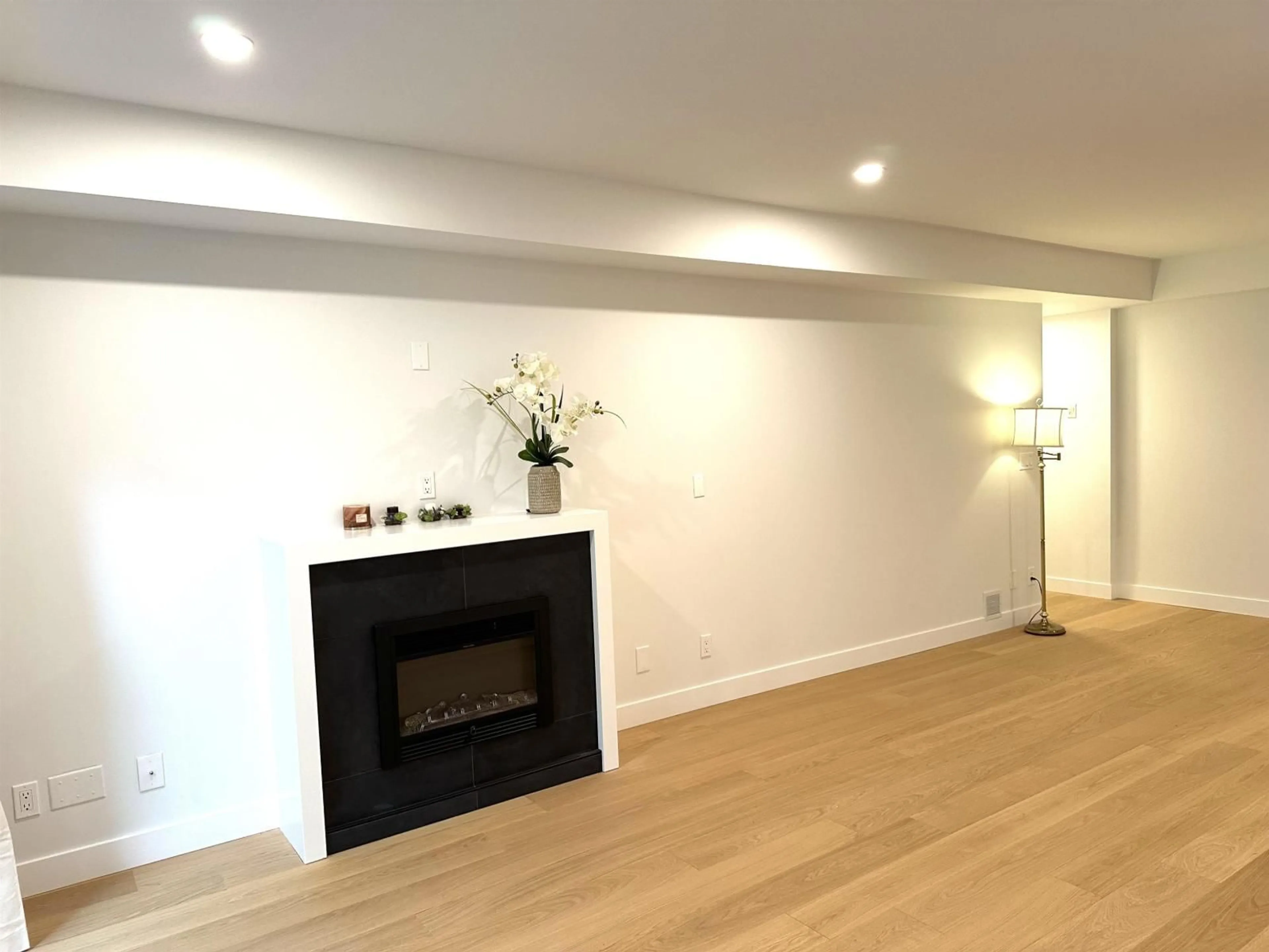 A pic of a room for 81 - 13239 OLD YALE ROAD, Surrey British Columbia V3T3C5