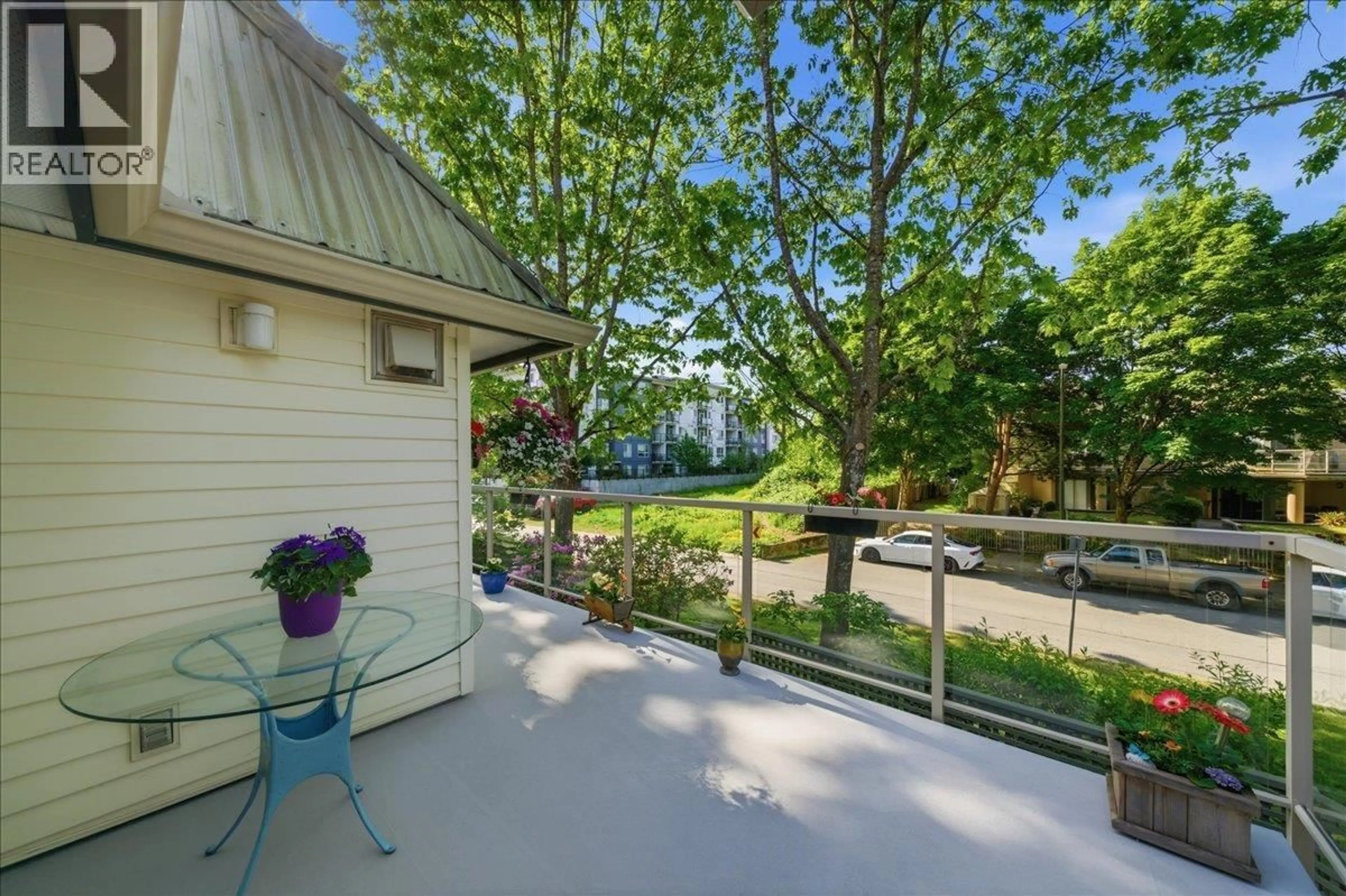 Patio, water/lake/river/ocean view for 203 - 22275 123 AVENUE, Maple Ridge British Columbia V2X4E1