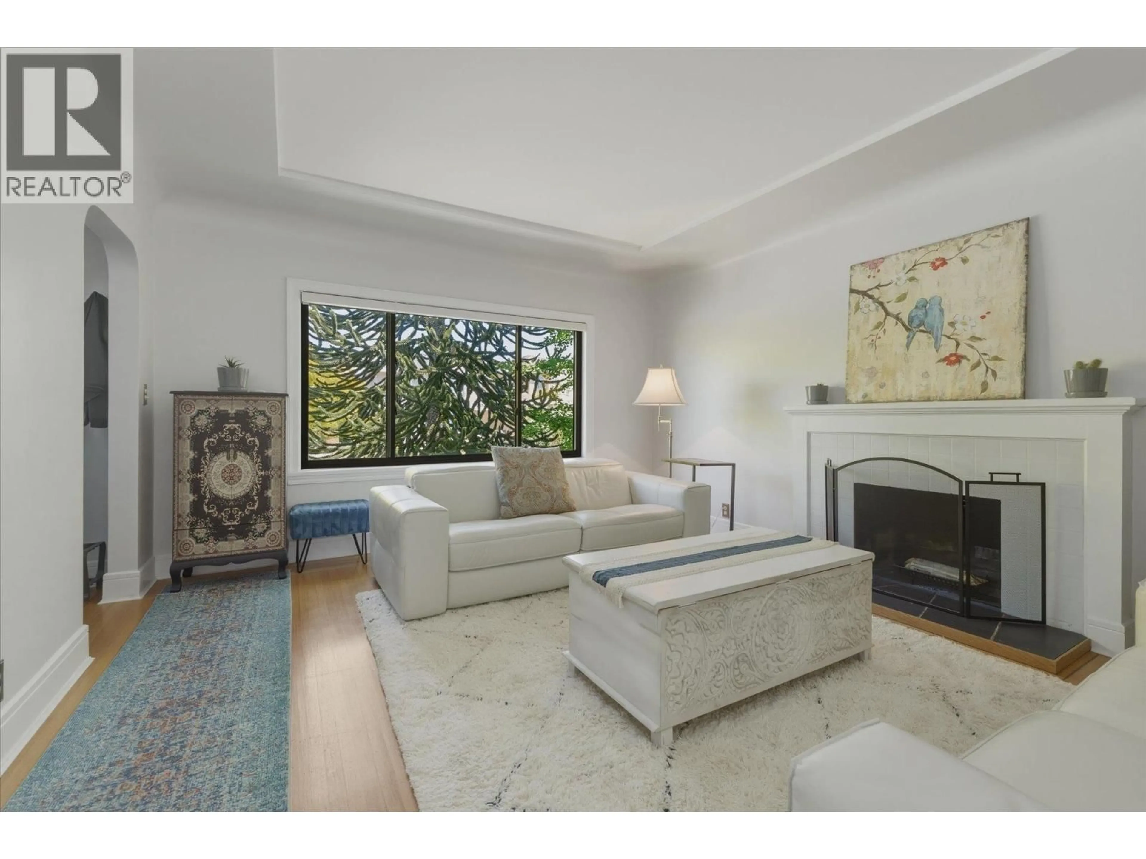 Living room with furniture, unknown for 2614 PARKER STREET, Vancouver British Columbia V5K2T4
