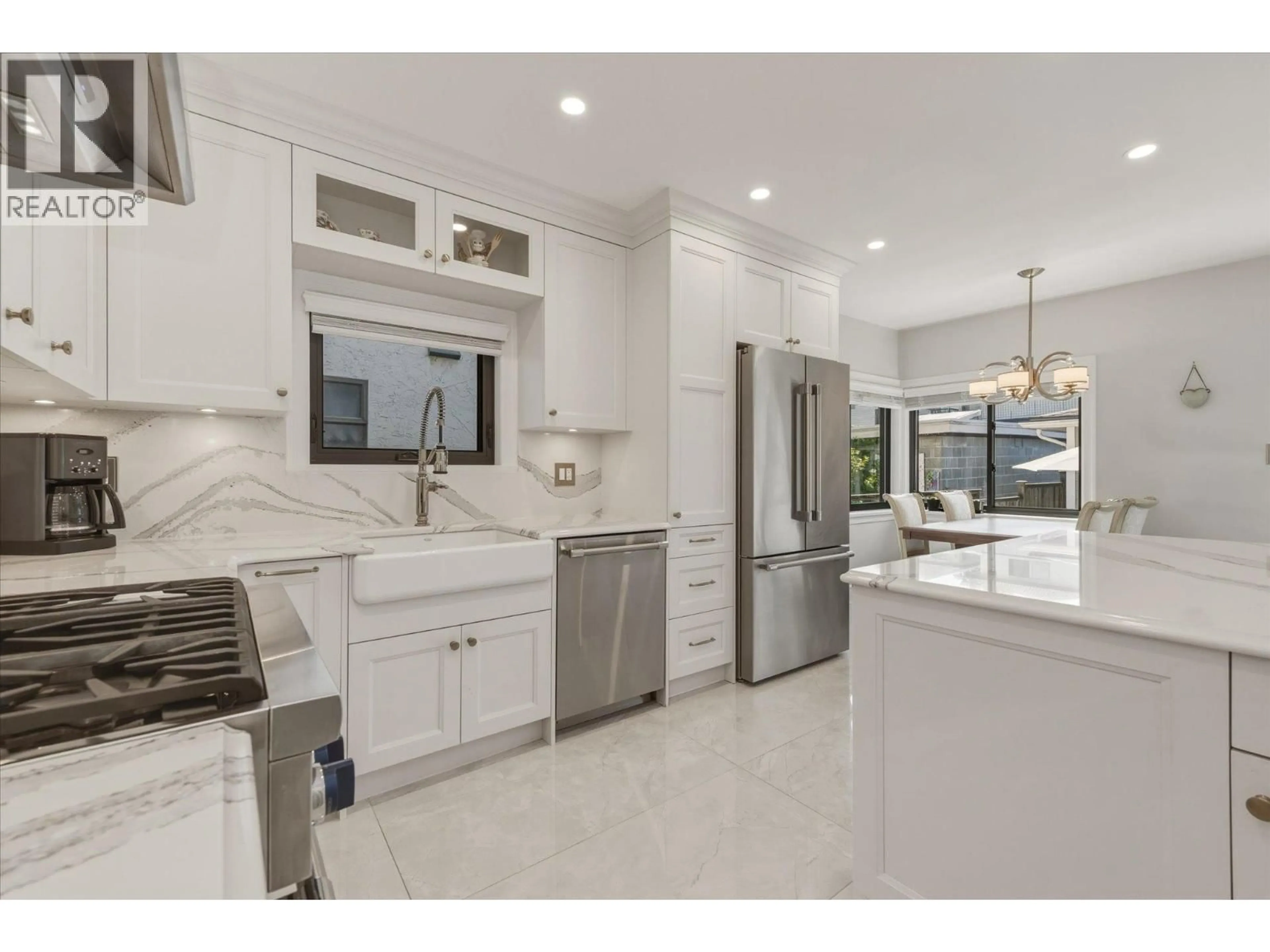 Open concept kitchen, ceramic/tile floor for 2614 PARKER STREET, Vancouver British Columbia V5K2T4